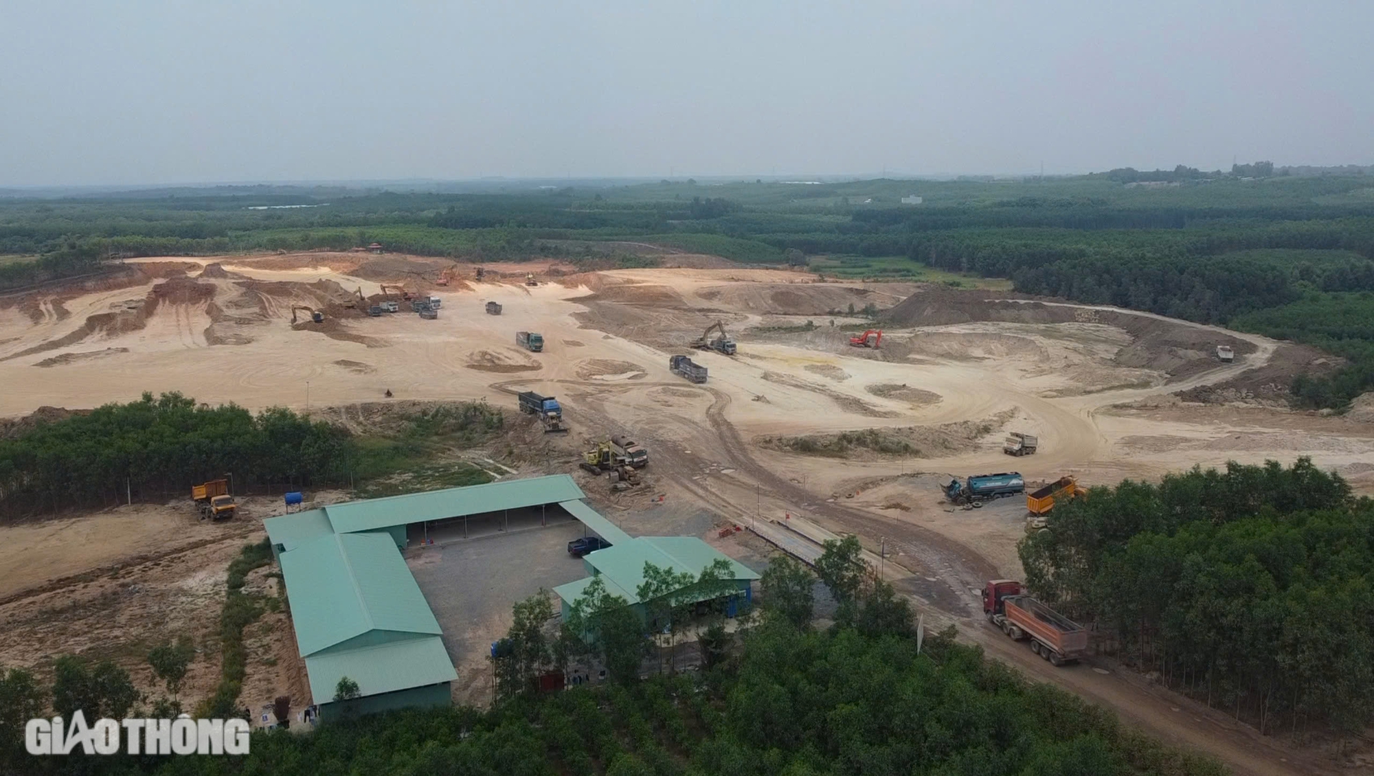 Hai nhà thầu ở cao tốc Biên Hòa - Vũng Tàu bị điểm danh vì thi công ì ạch- Ảnh 5. Hai nhà thầu ở cao tốc Biên Hòa - Vũng Tàu bị điểm danh vì thi công ì ạch- Ảnh 5.