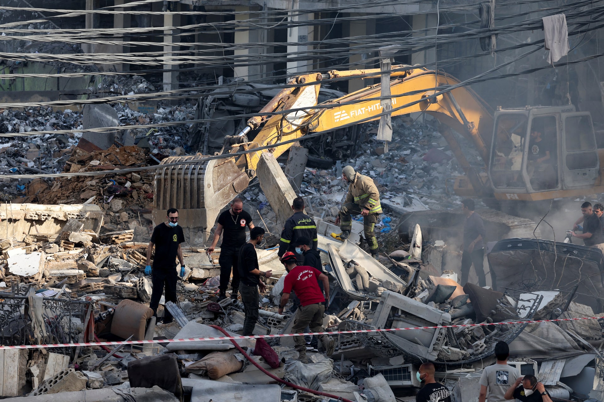 Tạm giữ 5 người Trung Quốc sau vụ sập công trình 30 tầng vì động đất ở Thái Lan- Ảnh 1. Tạm giữ 5 người Trung Quốc sau vụ sập công trình 30 tầng vì động đất ở Thái Lan- Ảnh 1.