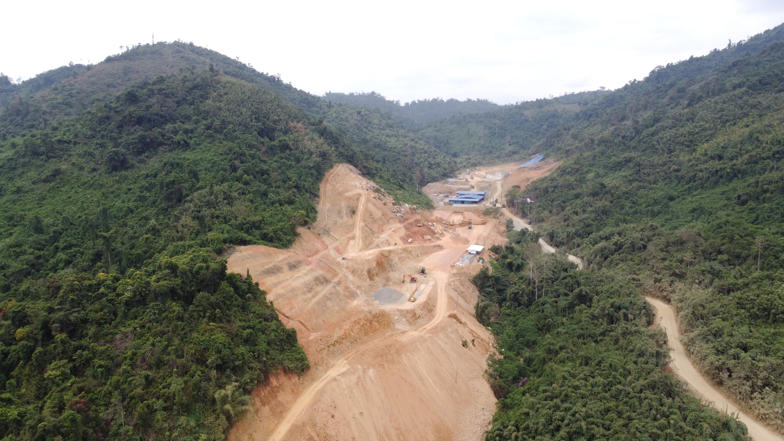 Cao tốc Kh&aacute;nh H&ograve;a - Bu&ocirc;n Ma Thuột: Vượt kh&oacute;, chạy đua tiến độ- Ảnh 7.