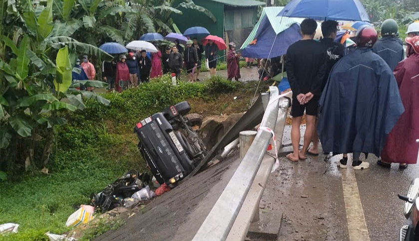 Người đi xe m&aacute;y tử vong tại chỗ sau va chạm với &ocirc; t&ocirc; ở H&agrave; Tĩnh- Ảnh 2.