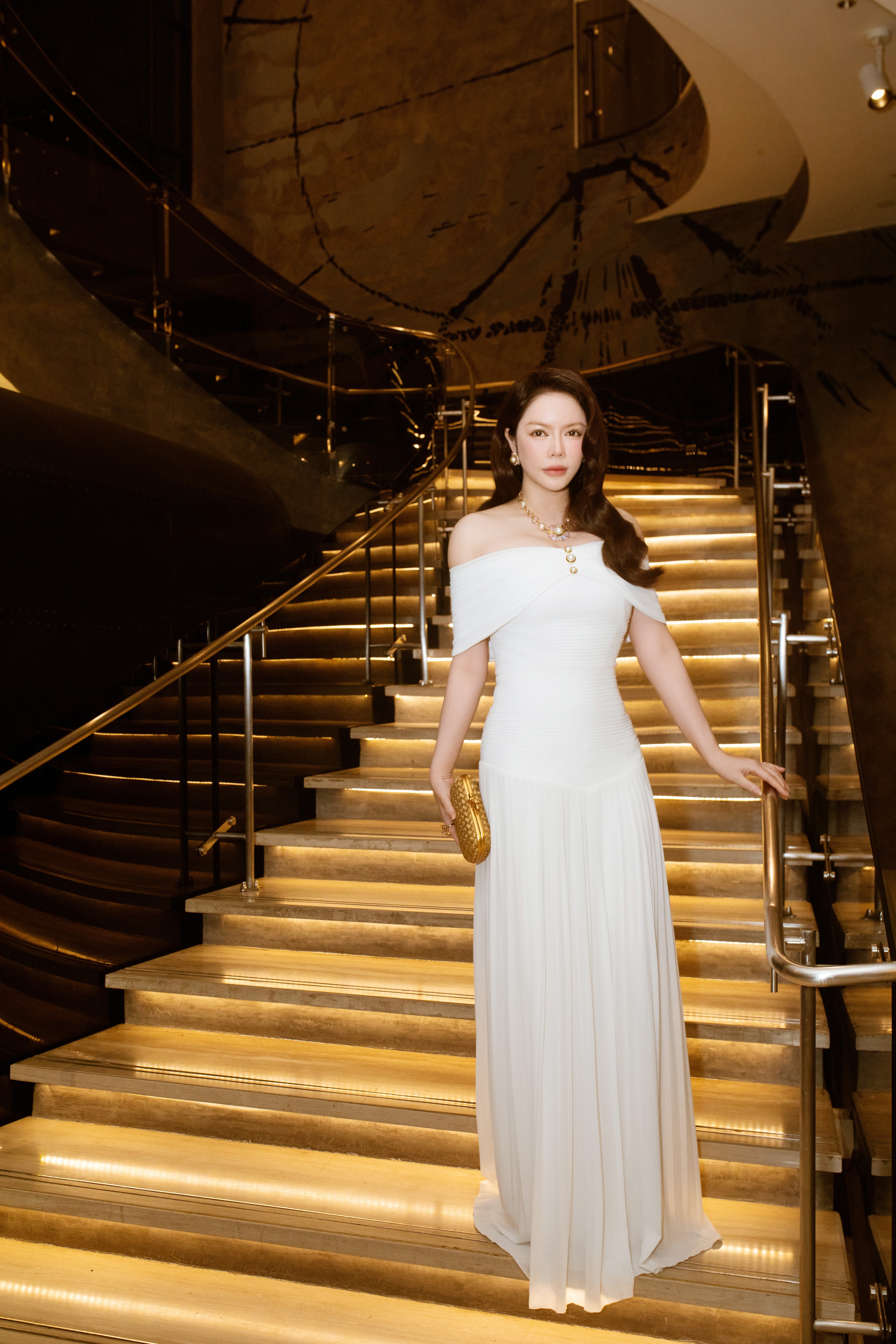 L&yacute; Nh&atilde; Kỳ l&agrave;m g&igrave; để bảo đảm an to&agrave;n cho khối t&agrave;i sản kim cương triệu đ&ocirc;?- Ảnh 5.