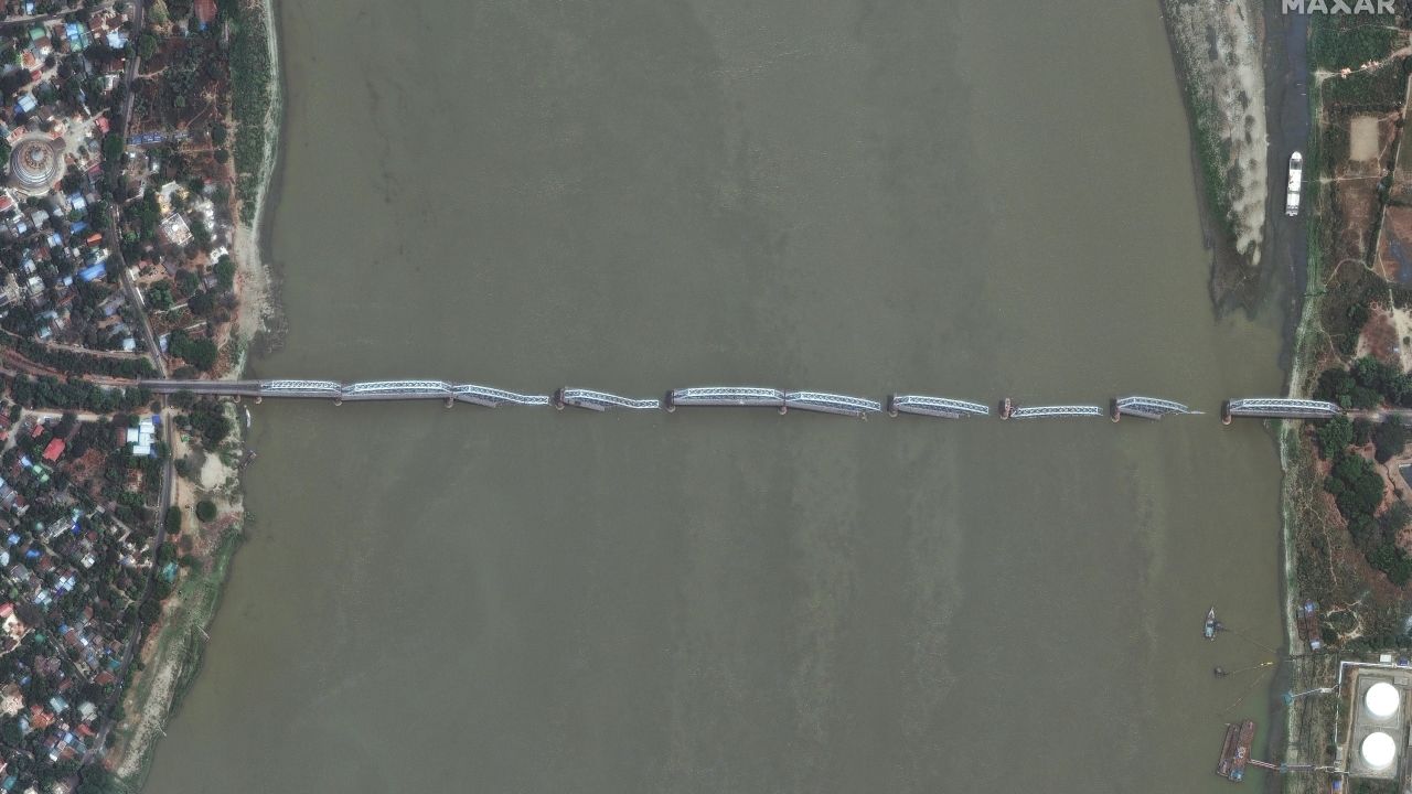 Loạt ảnh vệ tinh cho thấy sức tàn phá khủng khiếp của động đất Myanmar- Ảnh 4. Loạt ảnh vệ tinh cho thấy sức tàn phá khủng khiếp của động đất Myanmar- Ảnh 4.