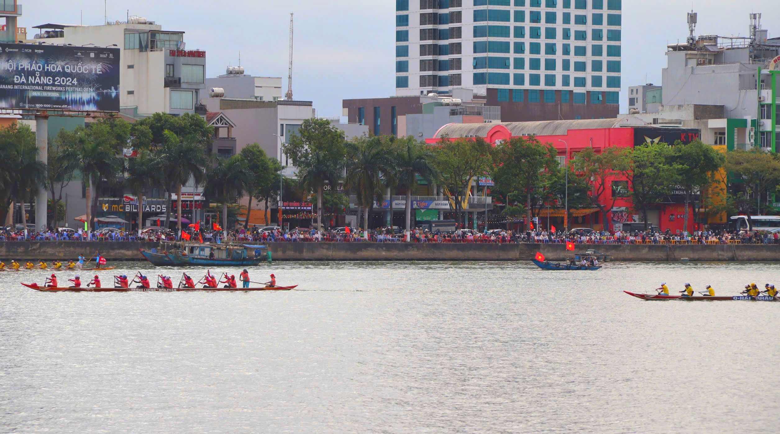 Đua thuyền tr&ecirc;n s&ocirc;ng H&agrave;n lớn nhất từ trước đến nay- Ảnh 4.