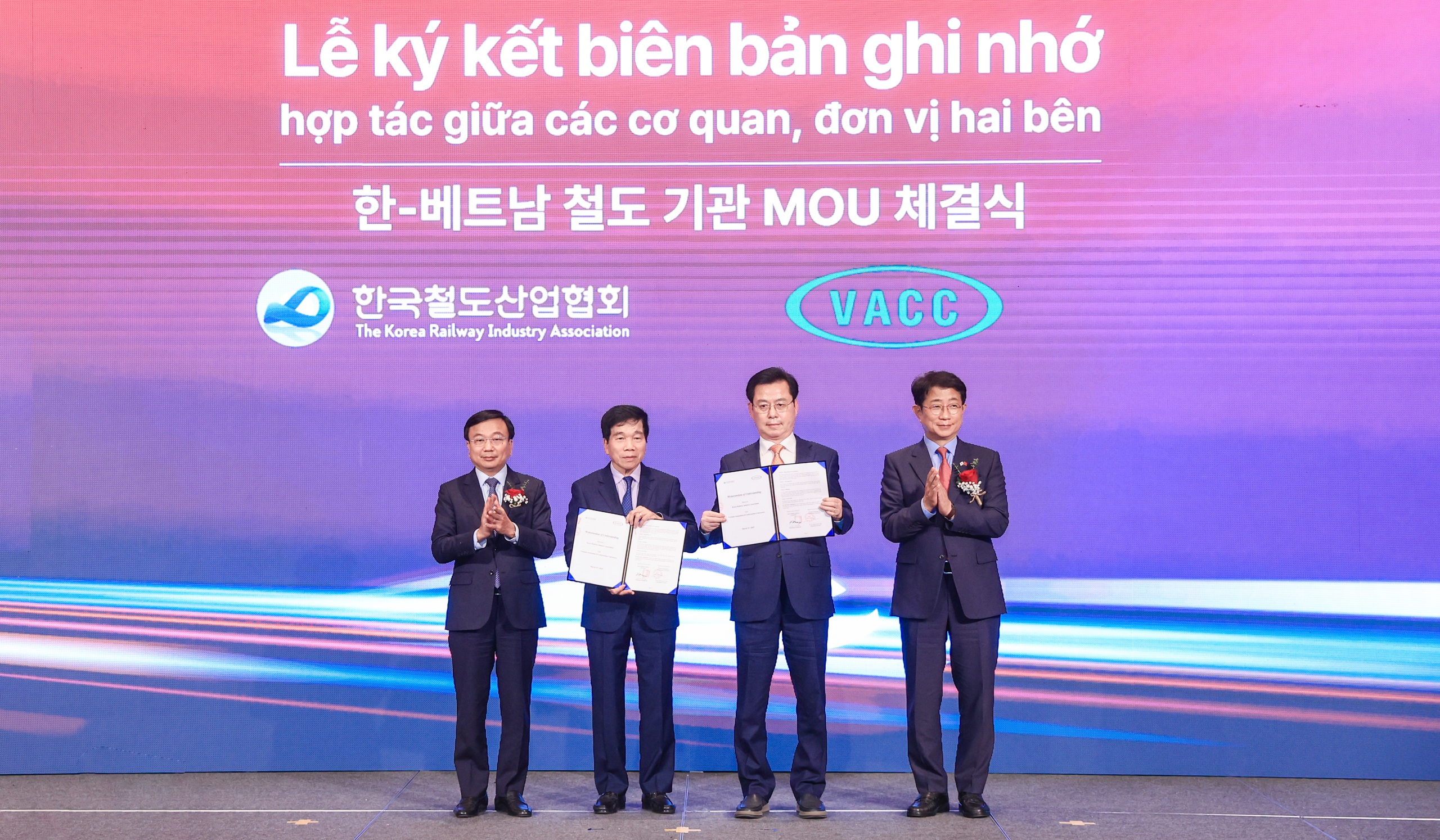 K&yacute; kết bi&ecirc;n bản ghi nhớ, hợp t&aacute;c ph&aacute;t triển đường sắt Việt Nam - H&agrave;n Quốc- Ảnh 5.