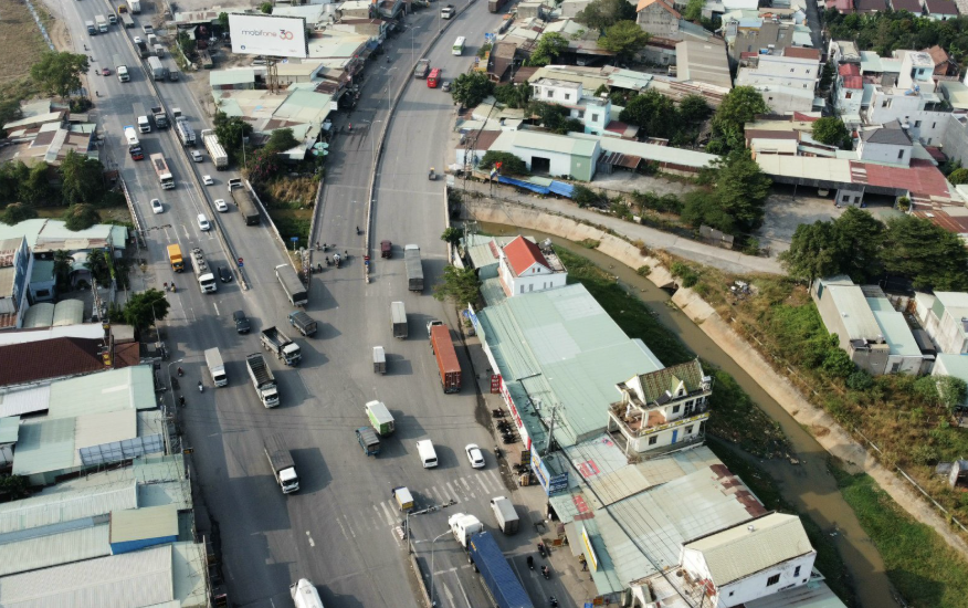 Đầu tư ho&agrave;n chỉnh kết cấu hạ tầng giao th&ocirc;ng, tăng li&ecirc;n kết v&ugrave;ng Đ&ocirc;ng Nam Bộ- Ảnh 1.