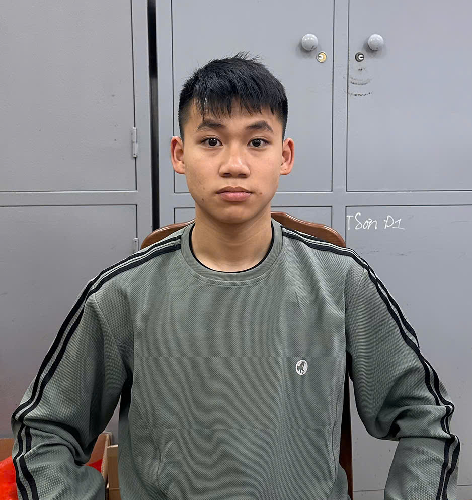 Ch&acirc;n tướng hai thanh ni&ecirc;n ch&eacute;m người tr&ecirc;n phố ở Thanh H&oacute;a- Ảnh 1.