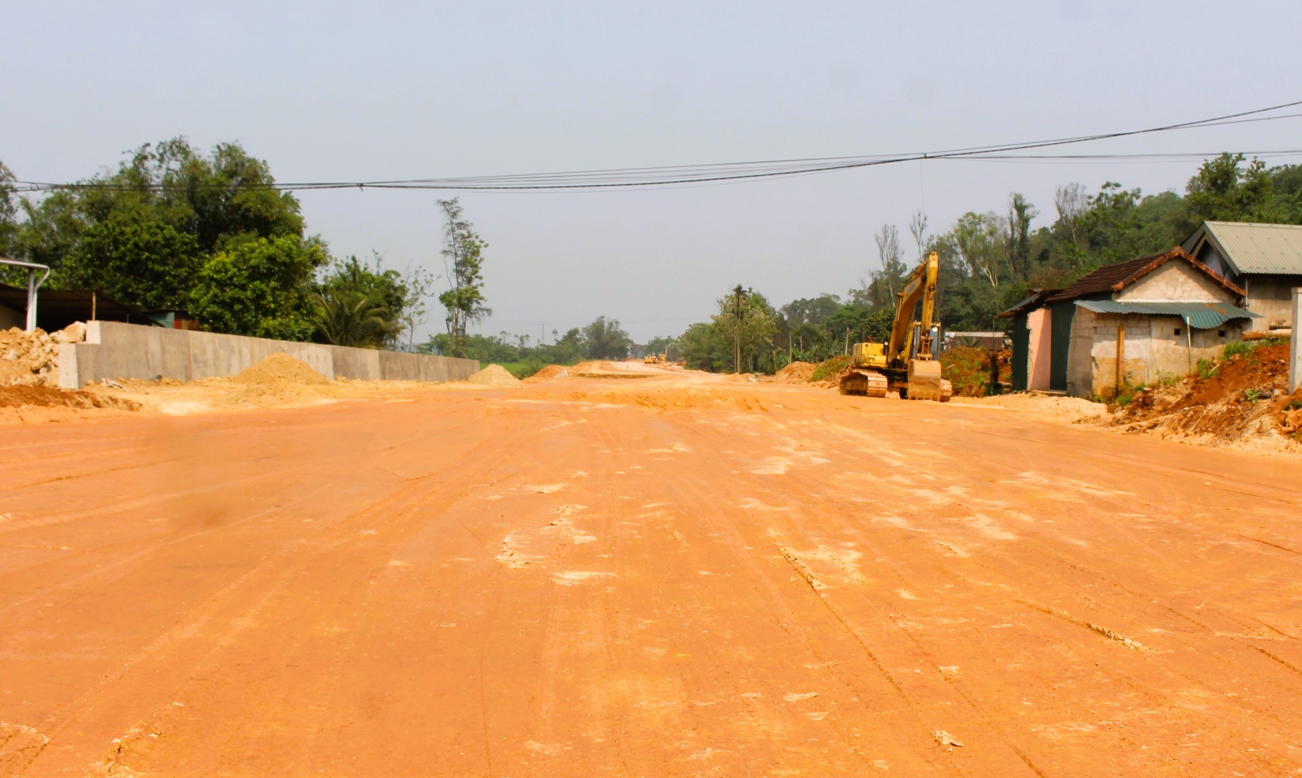 Gỡ vướng mặt bằng, đẩy nhanh thi công đường tránh TP Đông Hà- Ảnh 2. Gỡ vướng mặt bằng, đẩy nhanh thi công đường tránh TP Đông Hà- Ảnh 2.