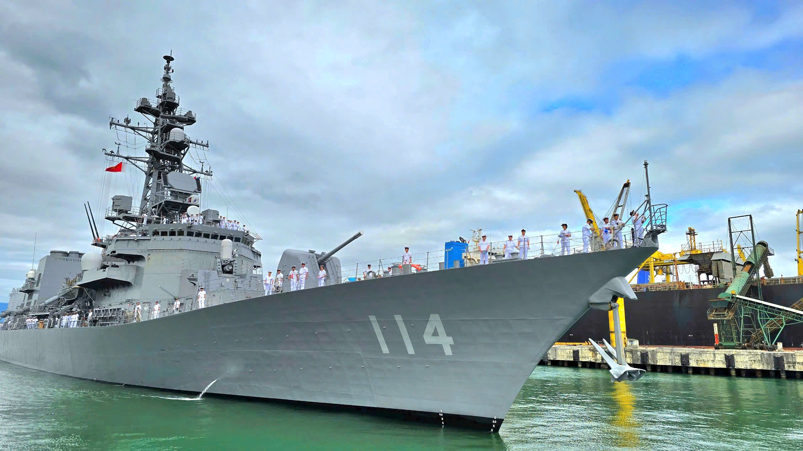 T&agrave;u huấn luyện Nhật Bản cập cảng Ti&ecirc;n Sa, bắt đầu chuyến thăm Đ&agrave; Nẵng- Ảnh 3.