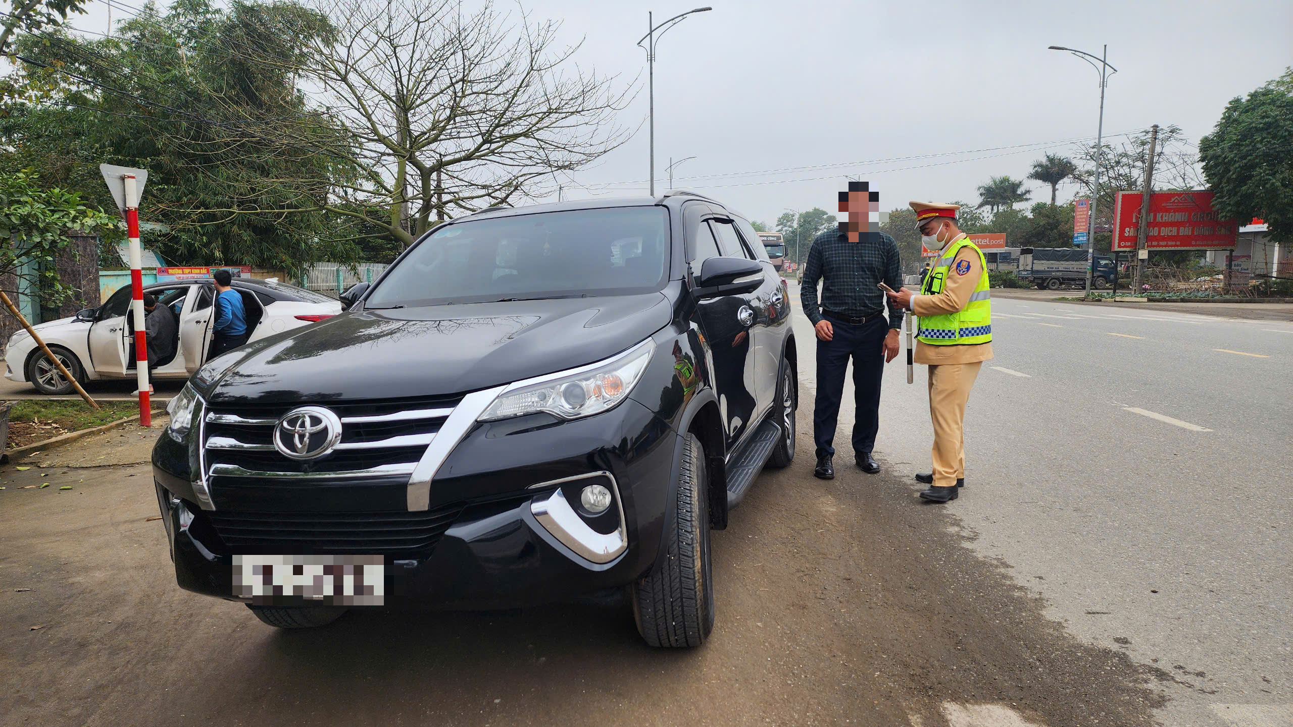 Vi phạm tốc độ, tài xế viện lý do... không nhìn thấy CSGT- Ảnh 6. Vi phạm tốc độ, tài xế viện lý do... không nhìn thấy CSGT- Ảnh 6.