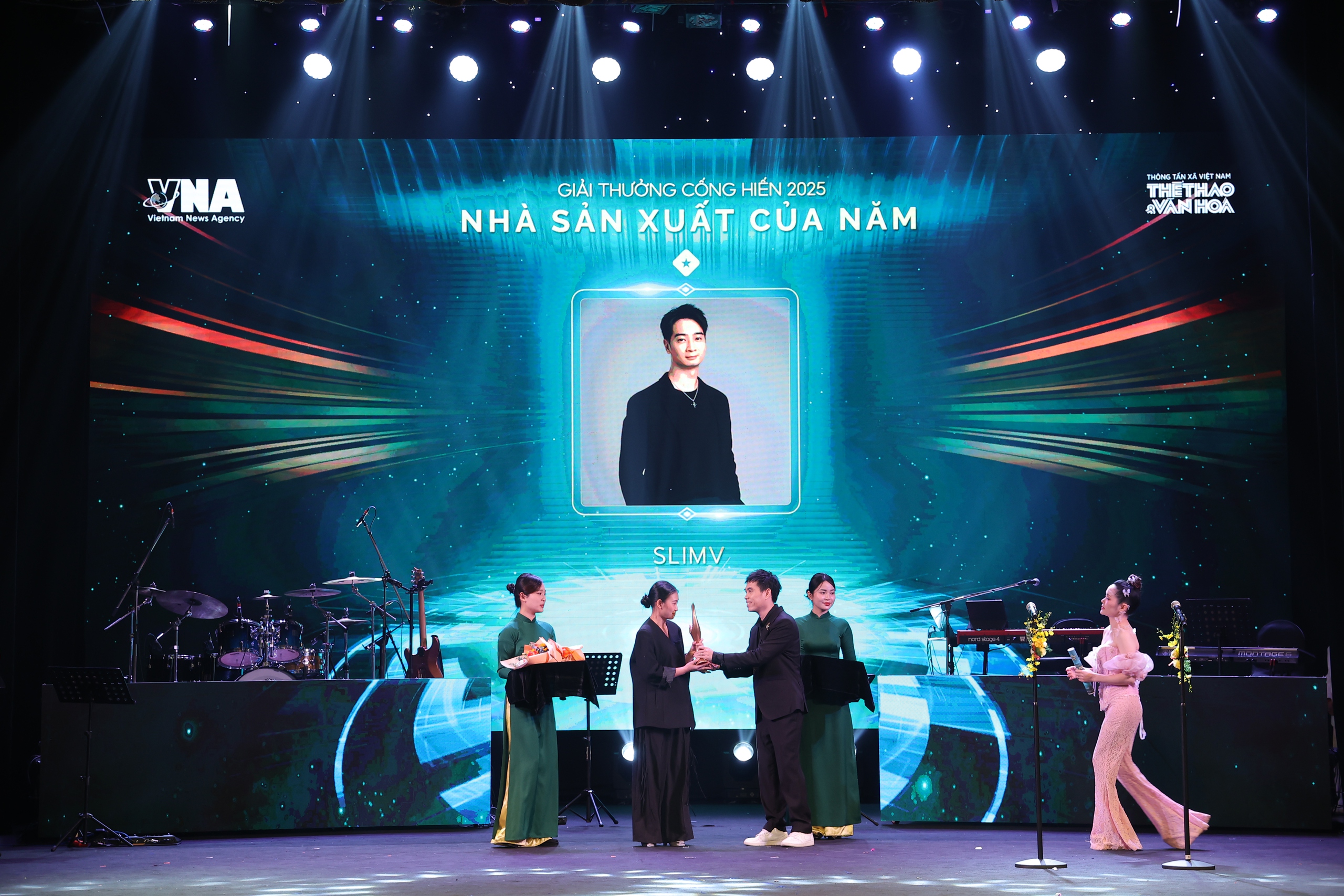 Giải &Acirc;m nhạc Cống hiến: T&ugrave;ng Dương vững "ng&ocirc;i vương", Soobin lập hattrick- Ảnh 4.