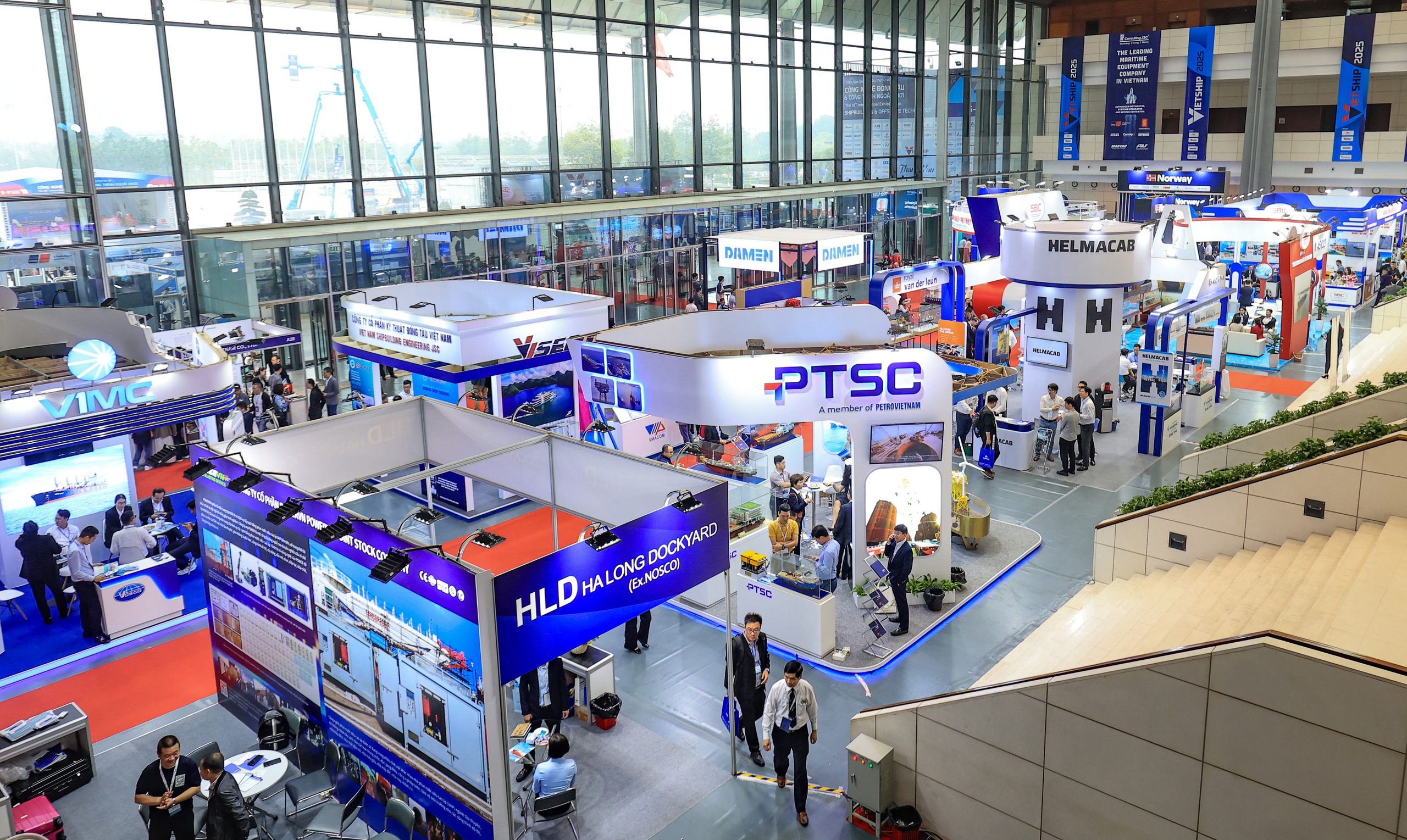 To&agrave;n cảnh triển l&atilde;m quốc tế về c&ocirc;ng nghệ đ&oacute;ng t&agrave;u v&agrave; c&ocirc;ng tr&igrave;nh ngo&agrave;i khơi- Ảnh 3.