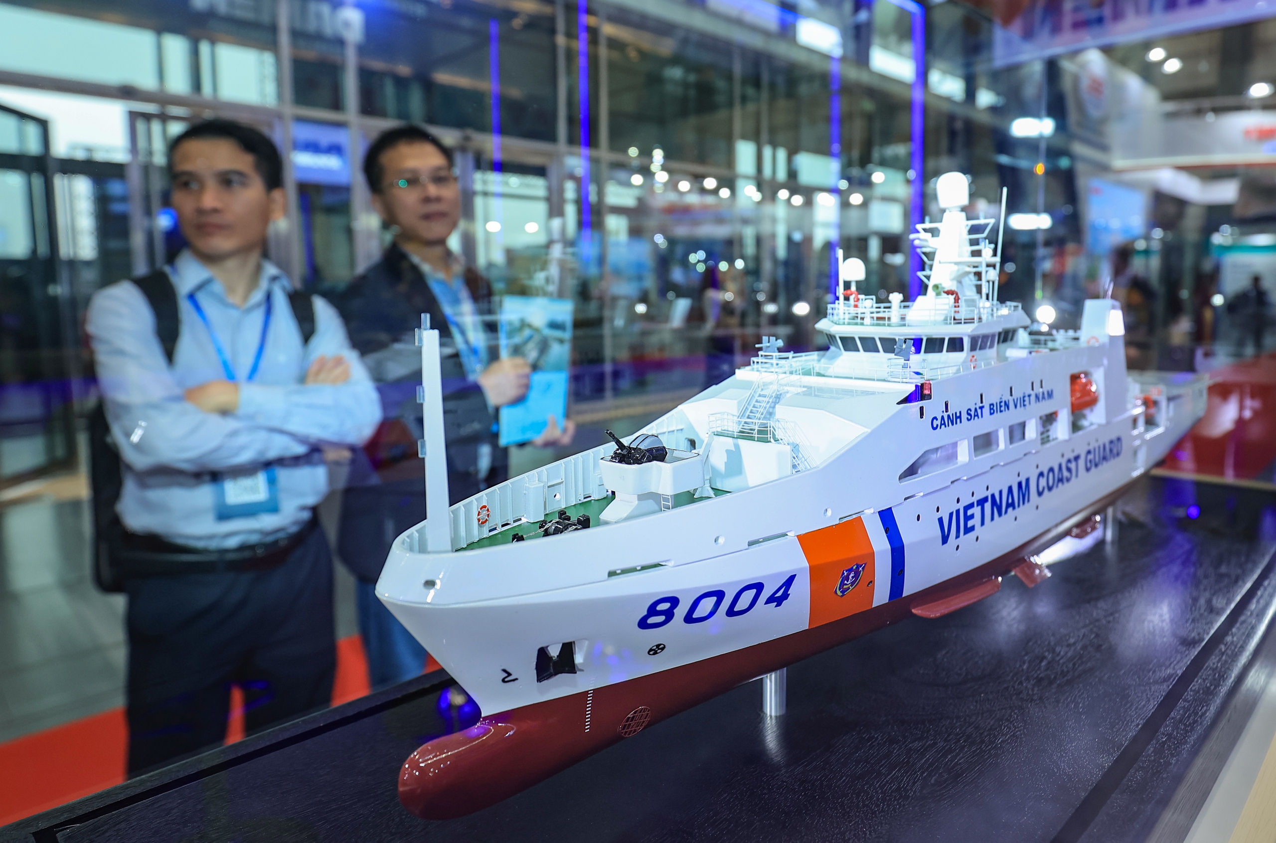 To&agrave;n cảnh triển l&atilde;m quốc tế về c&ocirc;ng nghệ đ&oacute;ng t&agrave;u v&agrave; c&ocirc;ng tr&igrave;nh ngo&agrave;i khơi- Ảnh 5.