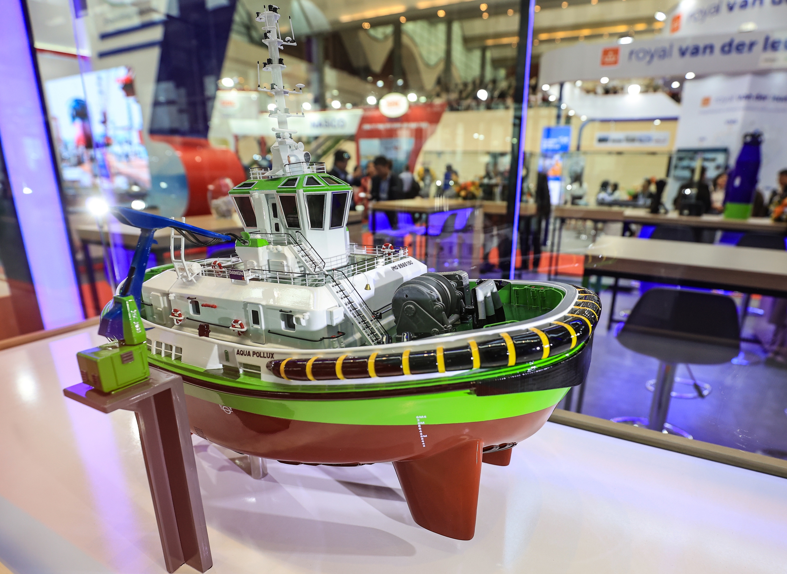 To&agrave;n cảnh triển l&atilde;m quốc tế về c&ocirc;ng nghệ đ&oacute;ng t&agrave;u v&agrave; c&ocirc;ng tr&igrave;nh ngo&agrave;i khơi- Ảnh 8.