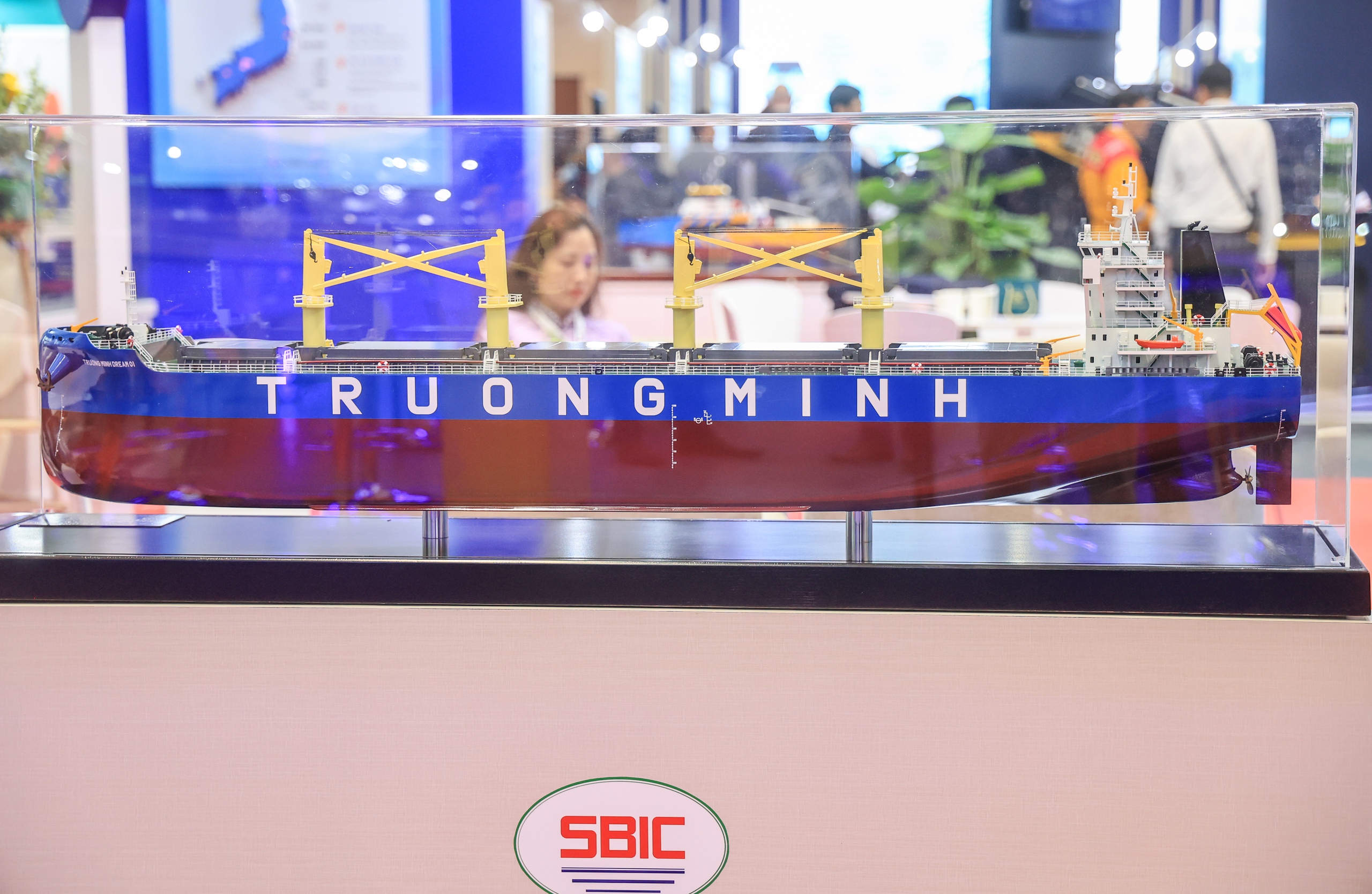 To&agrave;n cảnh triển l&atilde;m quốc tế về c&ocirc;ng nghệ đ&oacute;ng t&agrave;u v&agrave; c&ocirc;ng tr&igrave;nh ngo&agrave;i khơi- Ảnh 7.