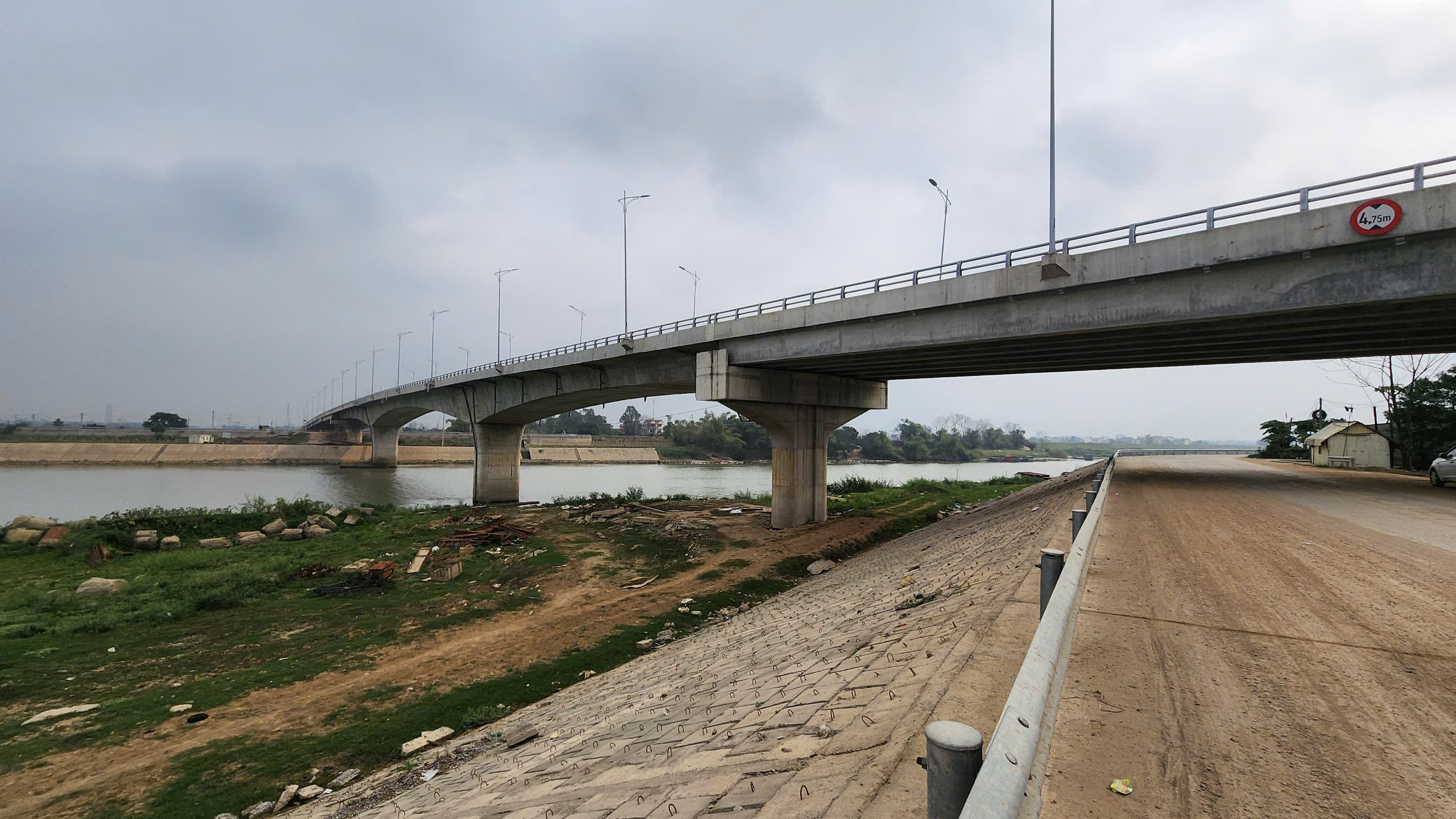 Cầu trăm tỷ nối Bắc Giang - Bắc Ninh sắp về đ&iacute;ch- Ảnh 22.