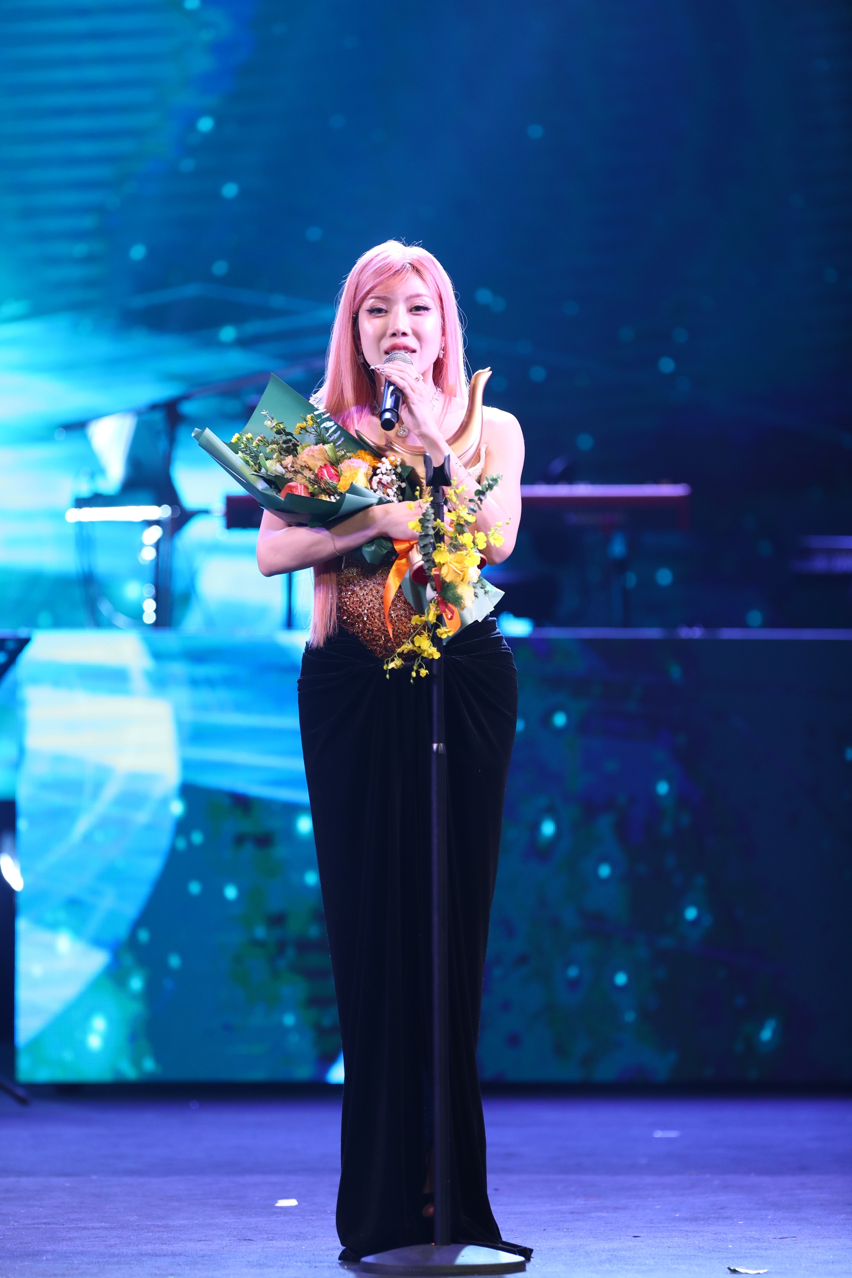 Giải &Acirc;m nhạc Cống hiến: T&ugrave;ng Dương vững "ng&ocirc;i vương", Soobin lập hattrick- Ảnh 7.