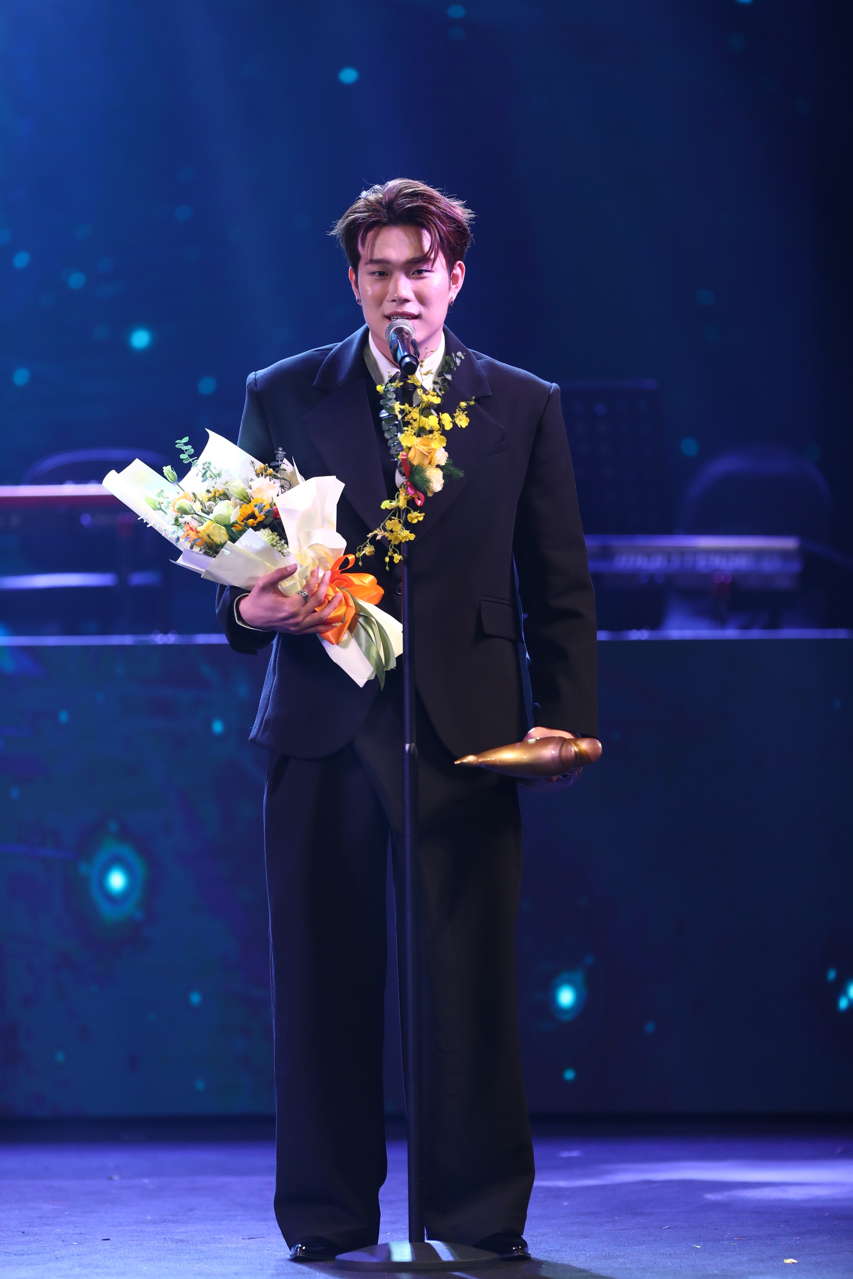 Giải &Acirc;m nhạc Cống hiến: T&ugrave;ng Dương vững "ng&ocirc;i vương", Soobin lập hattrick- Ảnh 6.