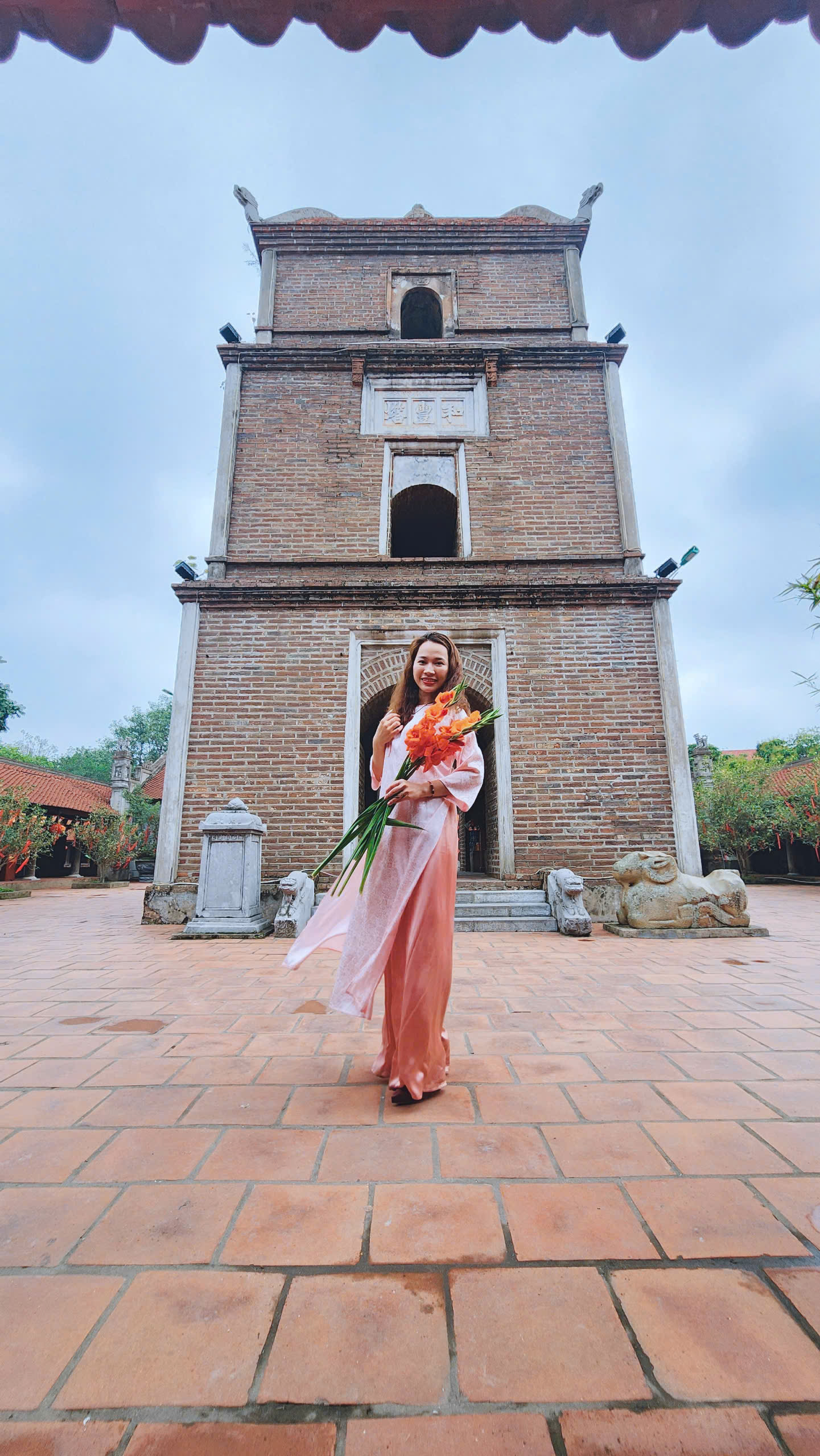 Kh&aacute;m ph&aacute; ng&ocirc;i ch&ugrave;a cổ nhất Việt Nam xuất hiện trong MV "Bắc Bling" của H&ograve;a Minzy- Ảnh 12.