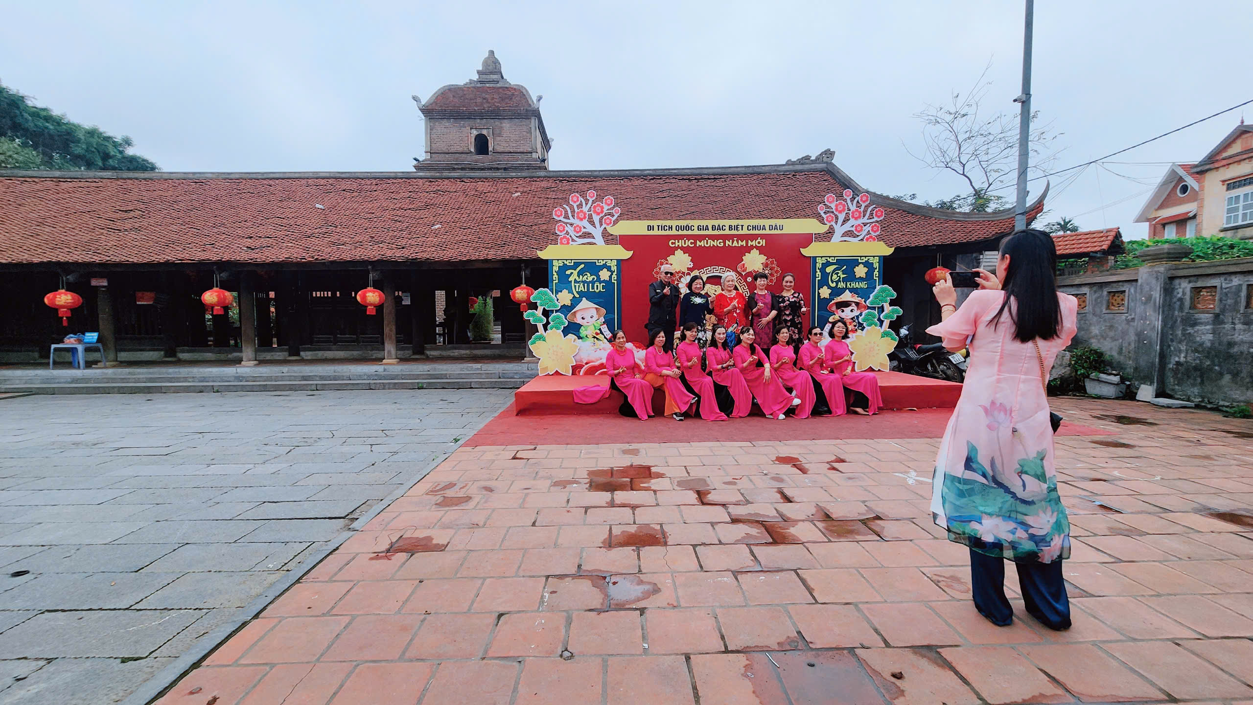 Bắc Ninh mở 2 tour du lịch miễn ph&iacute; bằng xe bu&yacute;t- Ảnh 1.