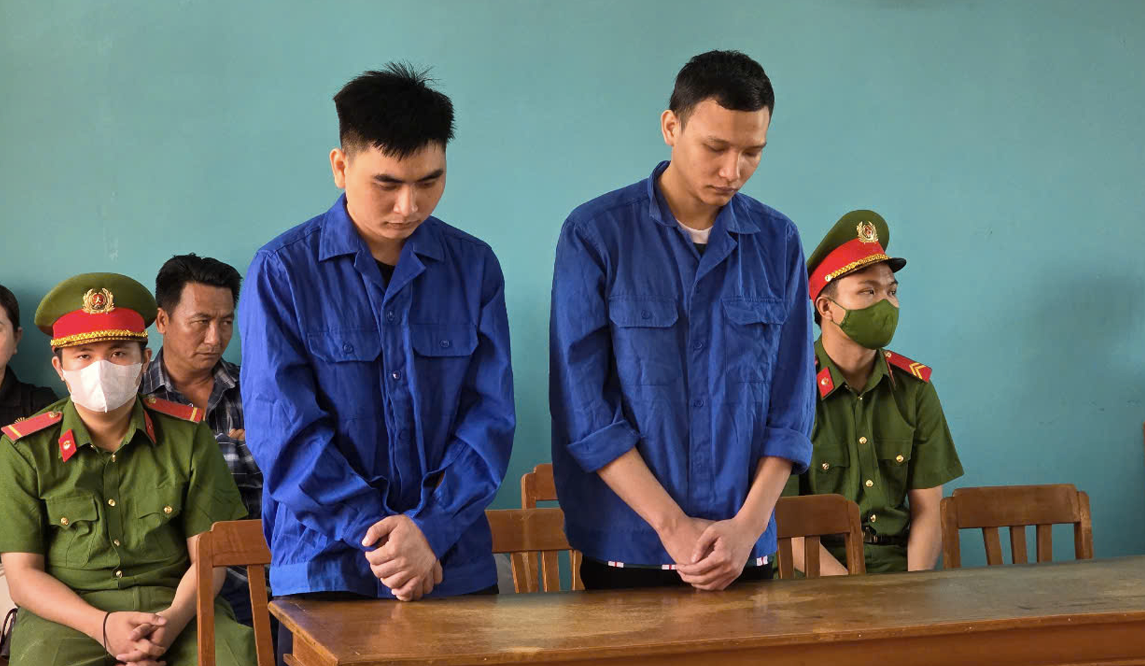 Truy đuổi l&agrave;m người đi đường tử vong, 2 th&agrave;nh vi&ecirc;n ban chỉ huy qu&acirc;n sự x&atilde; lĩnh &aacute;n- Ảnh 1.