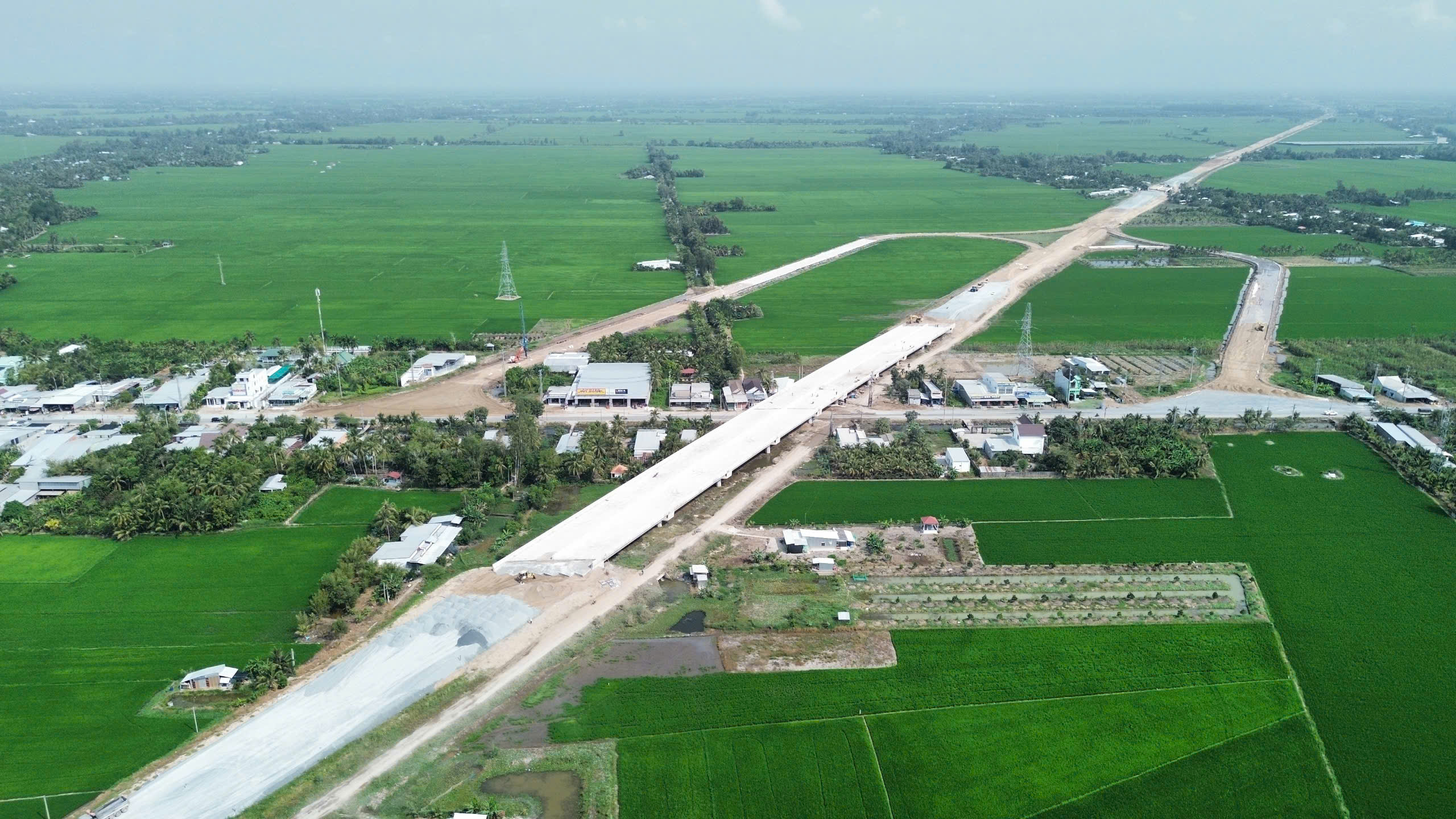 Ph&oacute; Thủ tướng: Trước 10/3 phải xong thủ tục cấp ph&eacute;p khai th&aacute;c mỏ c&aacute;t, đ&aacute; ph&iacute;a Nam- Ảnh 4.