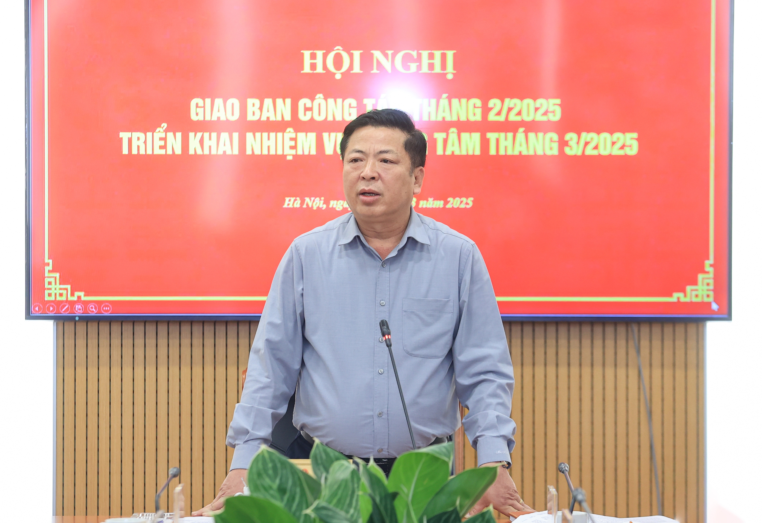 Bộ trưởng Trần Hồng Minh: Không để tình trạng chưa hết dự án đã hết tiền lương ở Ban QLDA- Ảnh 1. Bộ trưởng Trần Hồng Minh: Không để tình trạng chưa hết dự án đã hết tiền lương ở Ban QLDA- Ảnh 1.