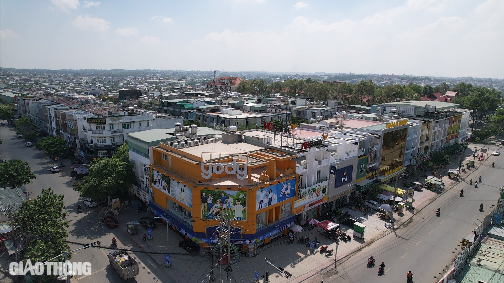 Đồng Nai: Nhiều người d&acirc;n phấn khởi khi bất ngờ được l&agrave;m sổ đỏ- Ảnh 3.