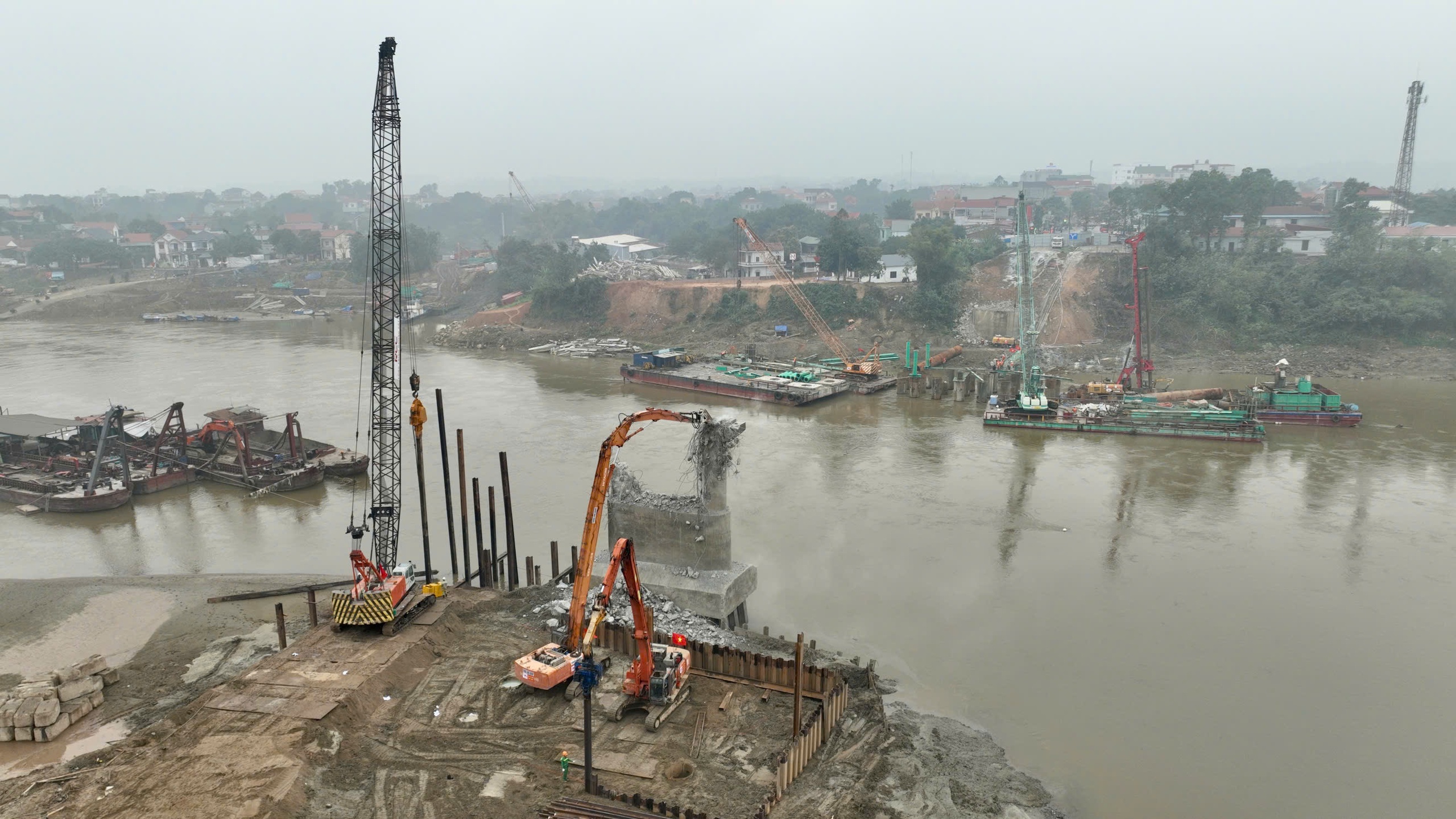 Năm 2025, vốn giải ngân lĩnh vực giao thông có thể cao kỷ lục- Ảnh 2. Năm 2025, vốn giải ngân lĩnh vực giao thông có thể cao kỷ lục- Ảnh 2.