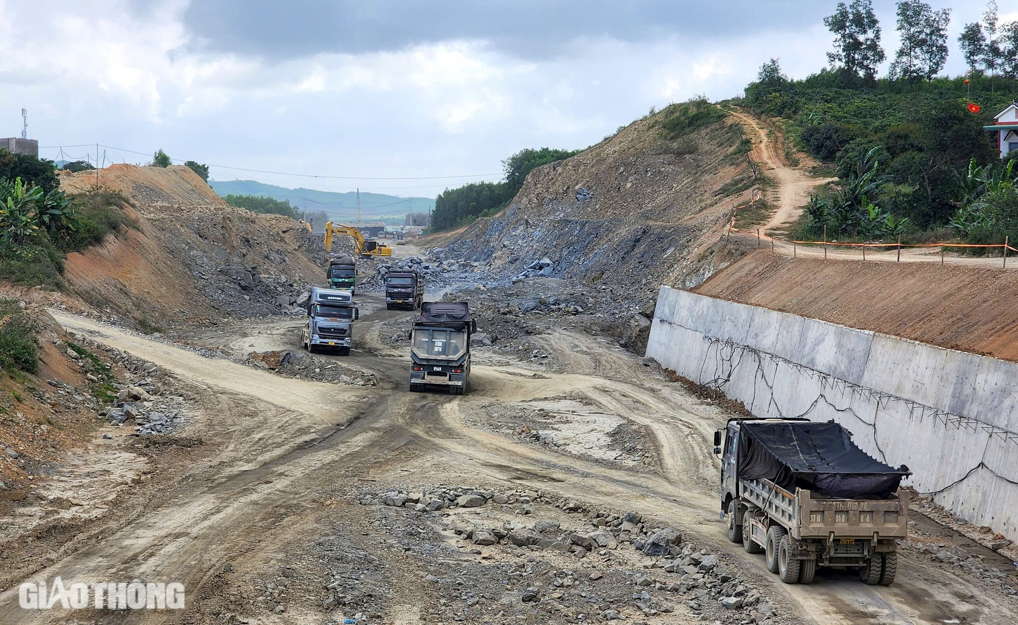 Chạy đua tiến độ 28 dự án đảm bảo hoàn thành mục tiêu 3.000km cao tốc- Ảnh 1. Chạy đua tiến độ 28 dự án đảm bảo hoàn thành mục tiêu 3.000km cao tốc- Ảnh 1.