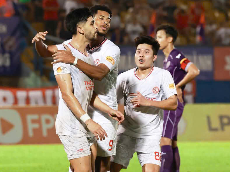 V-League: Tiến Linh tịt ng&ograve;i, B&igrave;nh Dương thua ngược Thể C&ocirc;ng Viettel- Ảnh 1.
