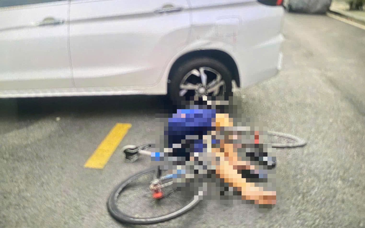 TP.HCM: Người đ&agrave;n &ocirc;ng đi xe đạp tử vong tại chỗ sau va chạm với &ocirc; t&ocirc;