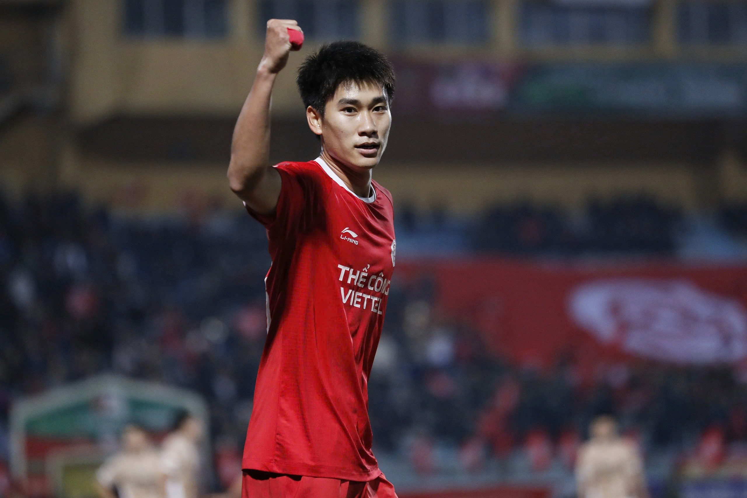 Khủng hoảng h&agrave;ng c&ocirc;ng, HLV Kim Sang-sik gọi &ldquo;người h&ugrave;ng&rdquo; SEA Games l&ecirc;n tuyển Việt Nam?- Ảnh 1.