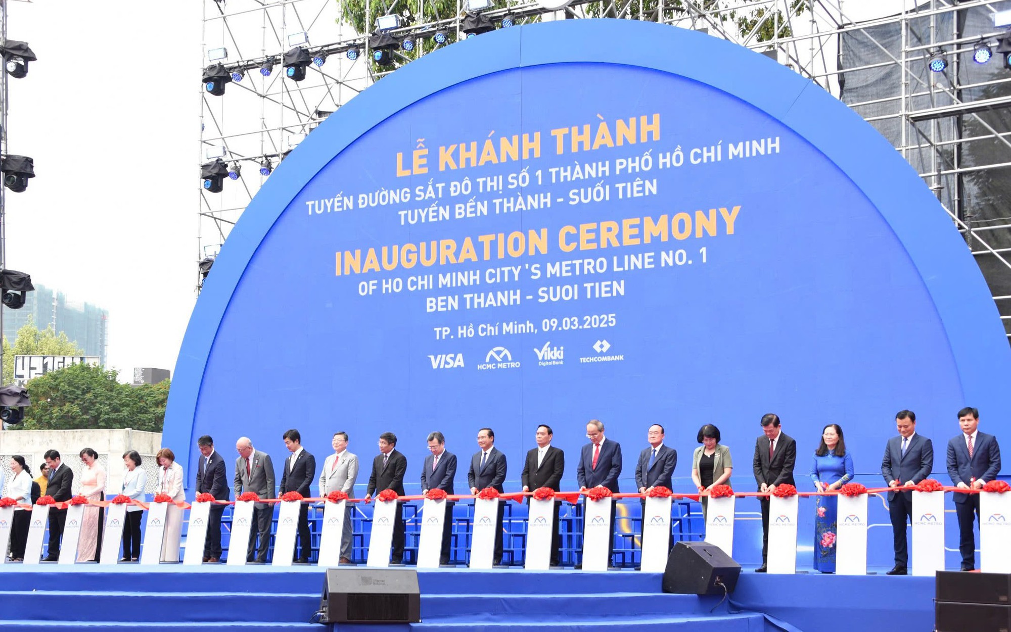 Kh&aacute;nh th&agrave;nh metro số 1, kỳ vọng đột ph&aacute; giao th&ocirc;ng c&ocirc;ng cộng trong tương lai