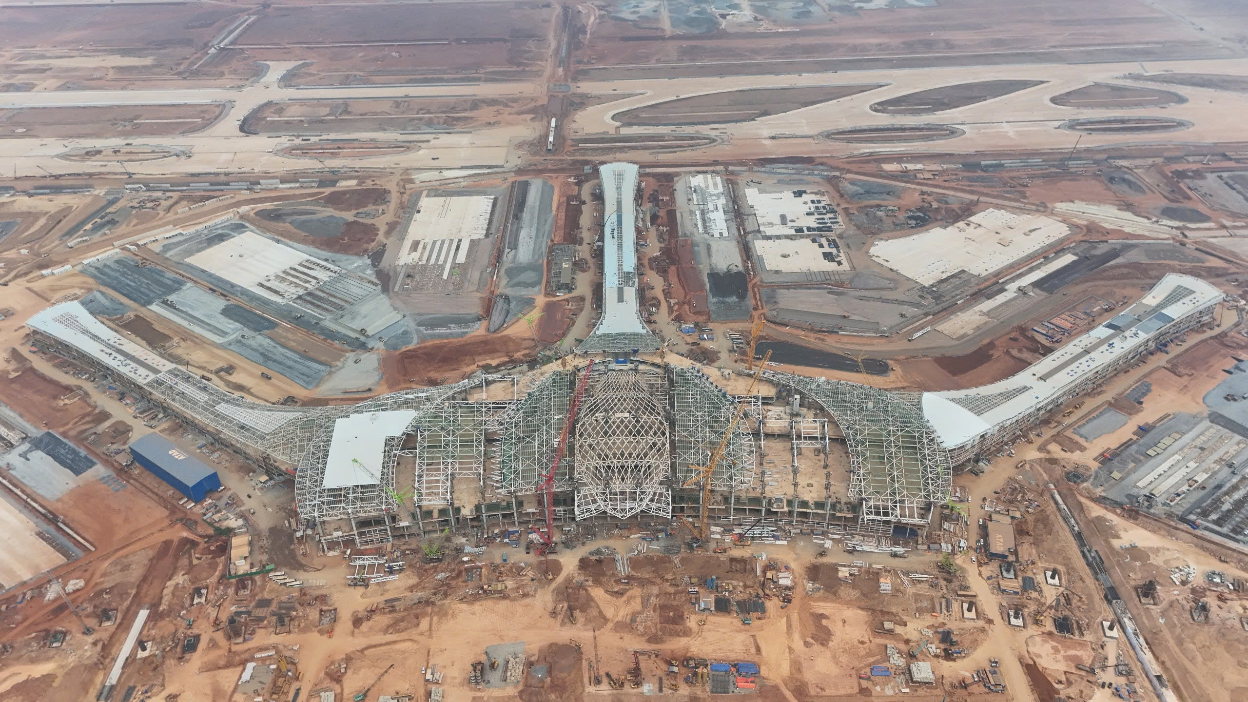 Tiến độ mới nhất c&aacute;c c&ocirc;ng tr&igrave;nh thiết yếu tại "si&ecirc;u s&acirc;n bay" Long Th&agrave;nh- Ảnh 1.