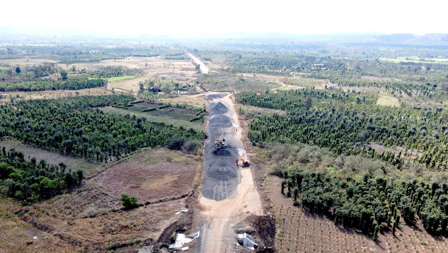 6 dự &aacute;n đường bộ dự kiến về đ&iacute;ch năm 2025 chậm tiến độ- Ảnh 1.