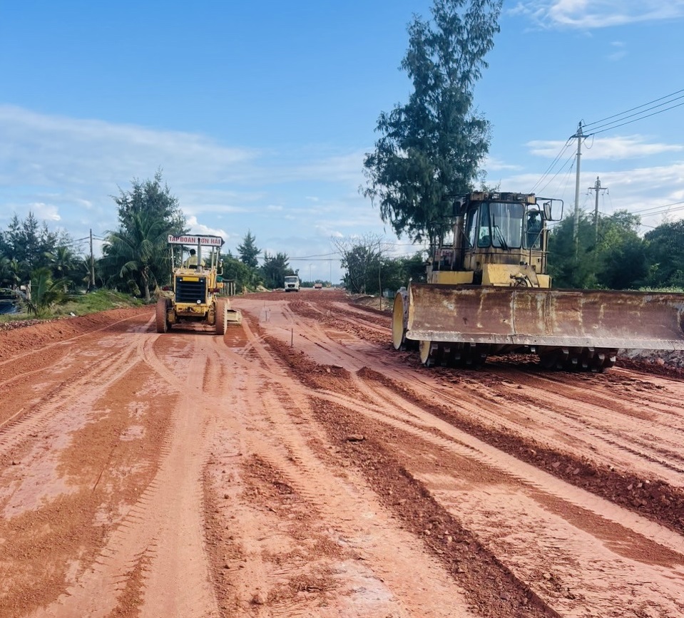 D:\1-X&acirc;y dựng\th&aacute;ng 4-2025\đường ven biển\chọn\z4980403086404_c3223018adb3675660a57d126f2bf2dc.jpg