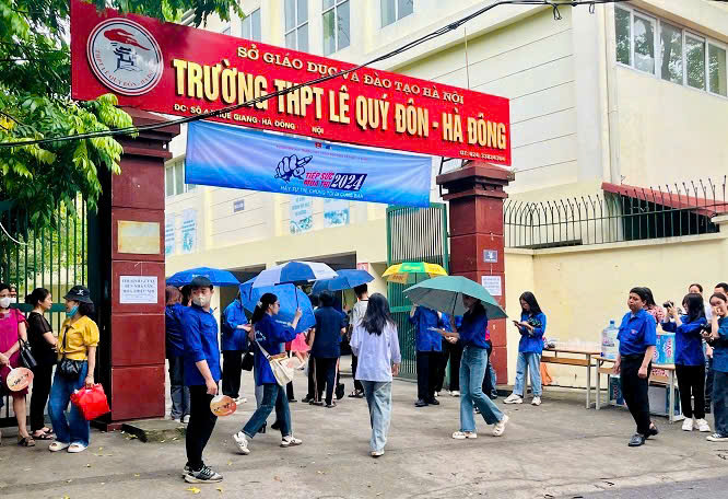 Hà Nội công bố chỉ tiêu tuyển sinh vào lớp 10 năm 2025: Những điểm mới đáng chú ý- Ảnh 1. Hà Nội công bố chỉ tiêu tuyển sinh vào lớp 10 năm 2025: Những điểm mới đáng chú ý- Ảnh 1.