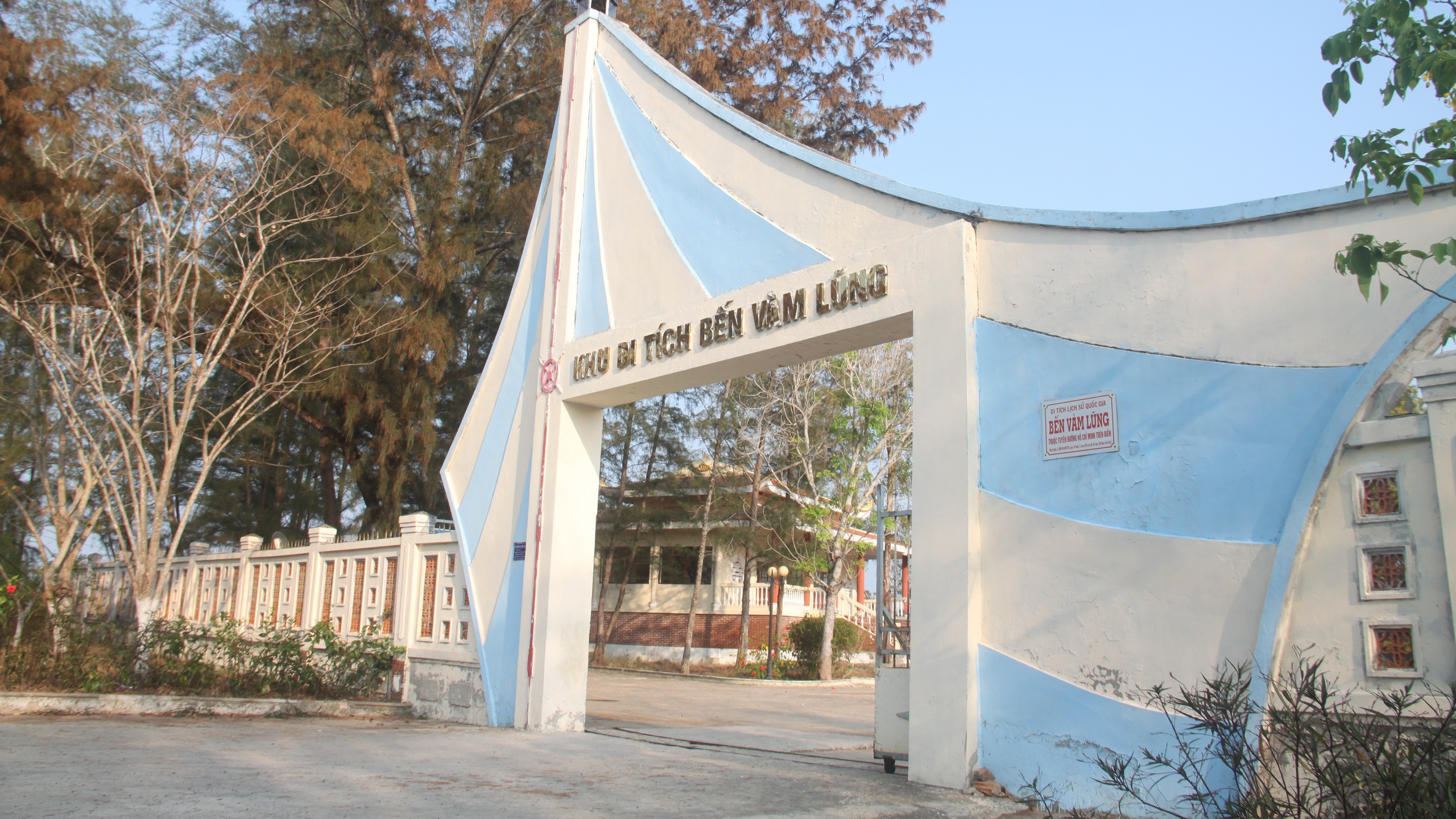 C&agrave; Mau đ&oacute;n nhận Bằng xếp hạng di t&iacute;ch Quốc gia đặc biệt "đường Hồ Ch&iacute; Minh tr&ecirc;n biển"- Ảnh 2.