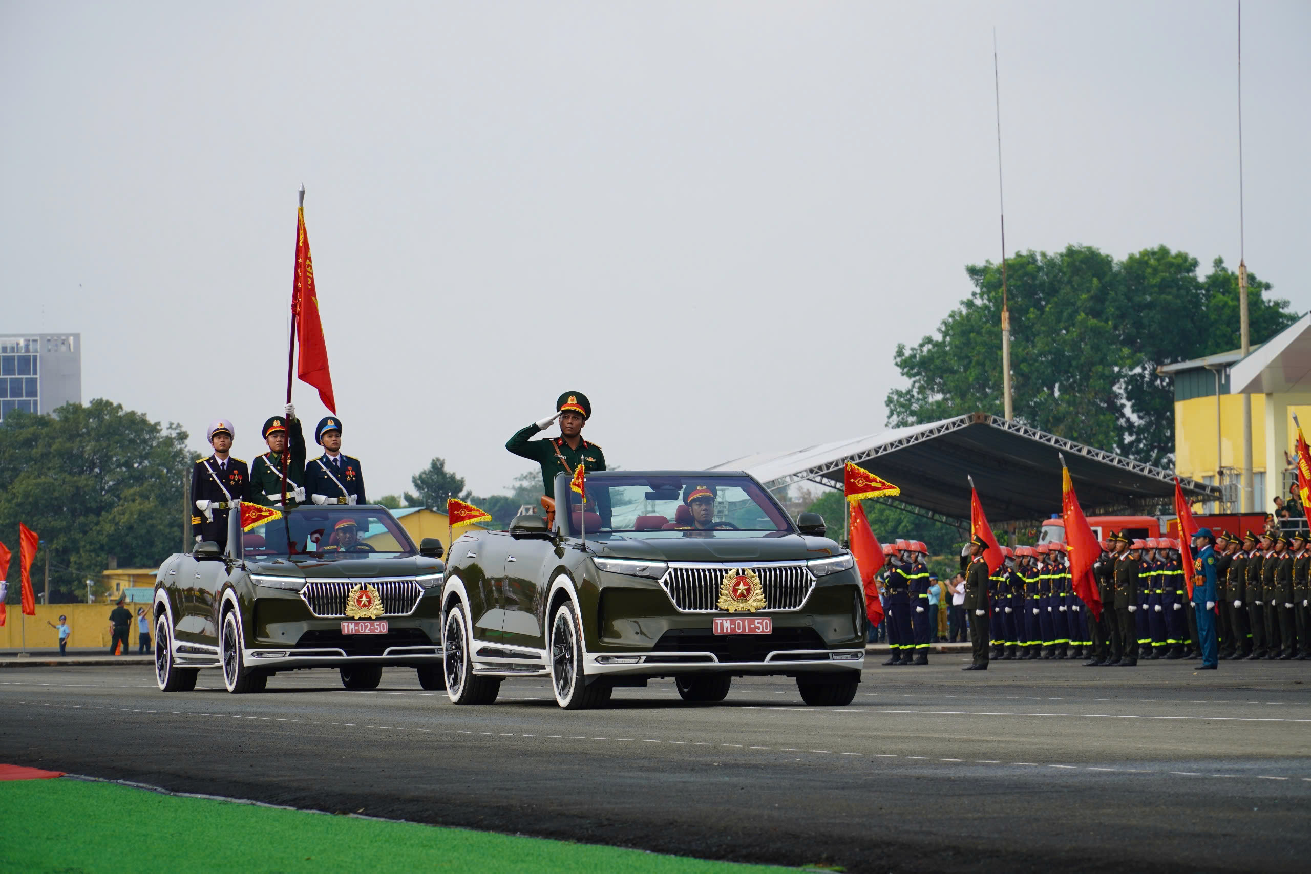 13.000 người hợp luyện diễu binh ch&agrave;o mừng 30/4 tại s&acirc;n bay Bi&ecirc;n H&ograve;a- Ảnh 5.