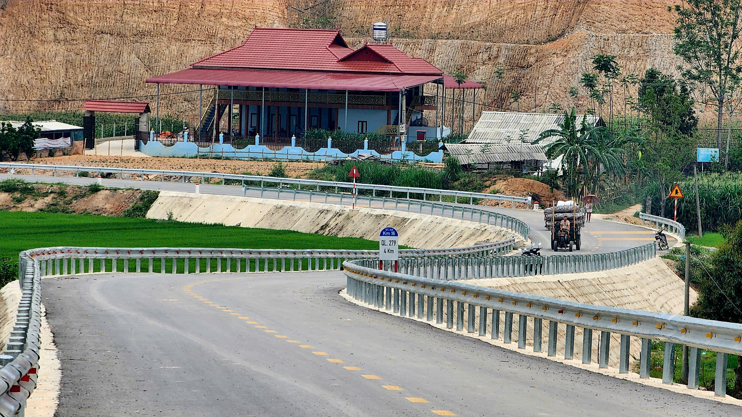 Dự &aacute;n giao th&ocirc;ng lớn nhất Điện Bi&ecirc;n tăng tốc thi c&ocirc;ng, nỗ lực c&aacute;n đ&iacute;ch trước 30/6- Ảnh 4.