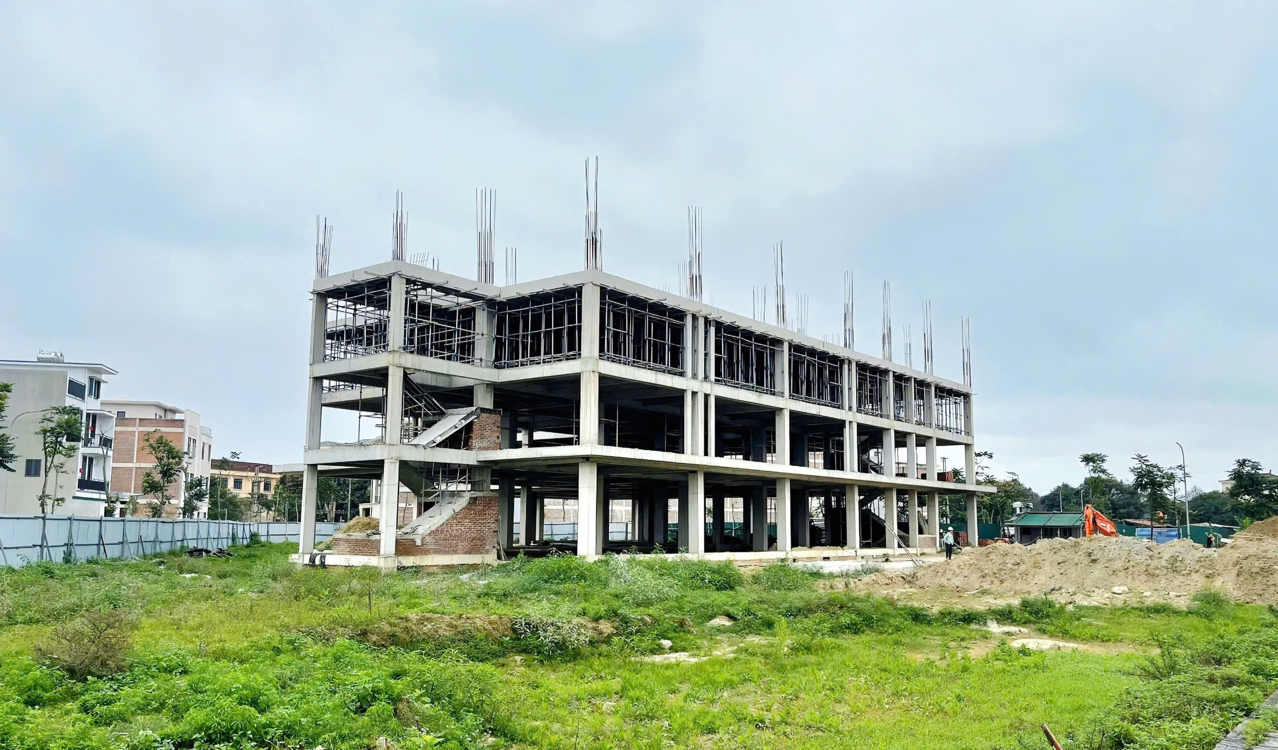 C&aacute;t x&acirc;y dựng ở c&aacute;c tỉnh bắc miền Trung bất ngờ khan hiếm, gi&aacute; tăng cao- Ảnh 2.