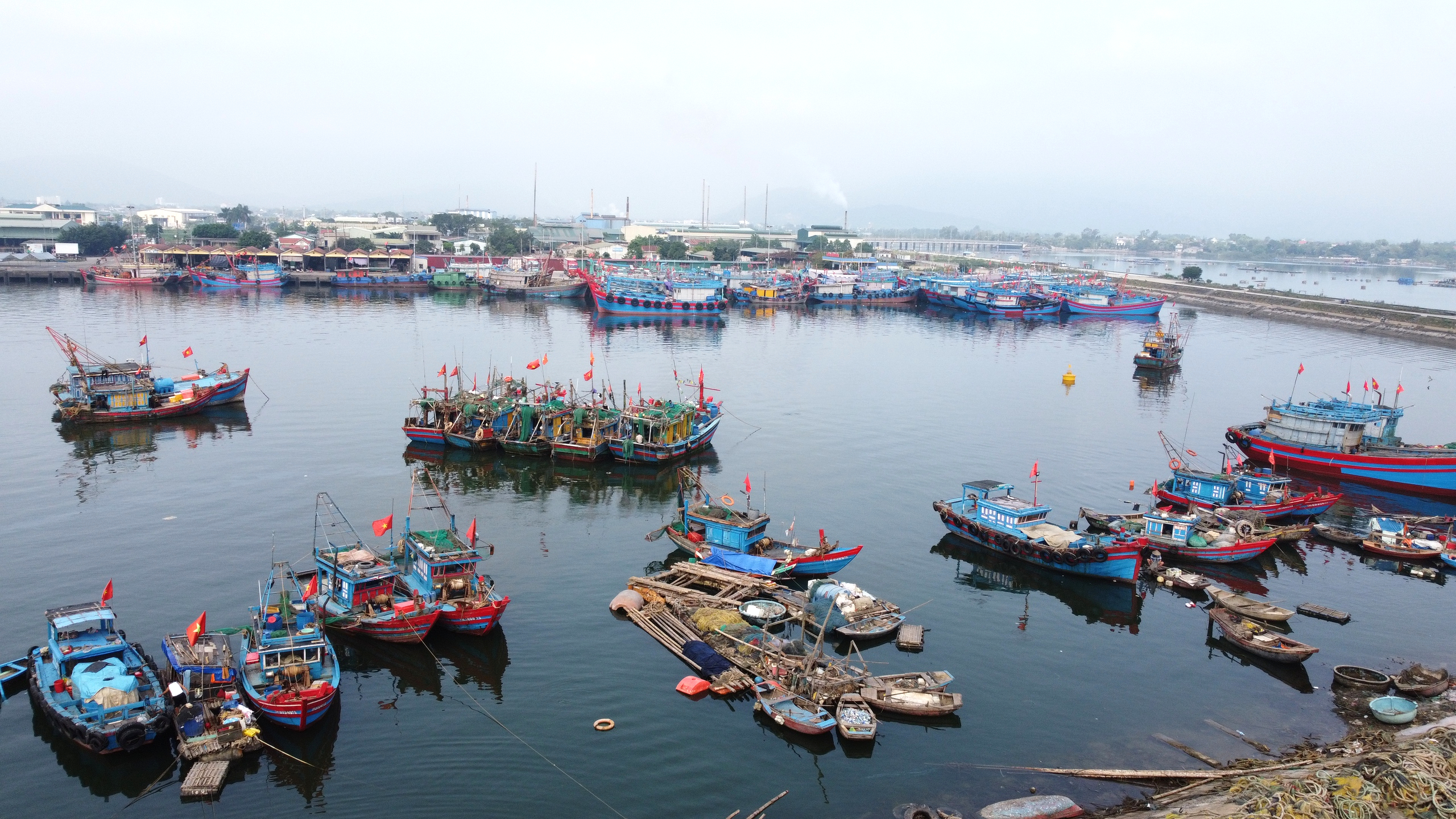 Nạo v&eacute;t, khơi luồng cảng c&aacute; Lạch Bạng sau nhiều năm bồi lắng- Ảnh 5.