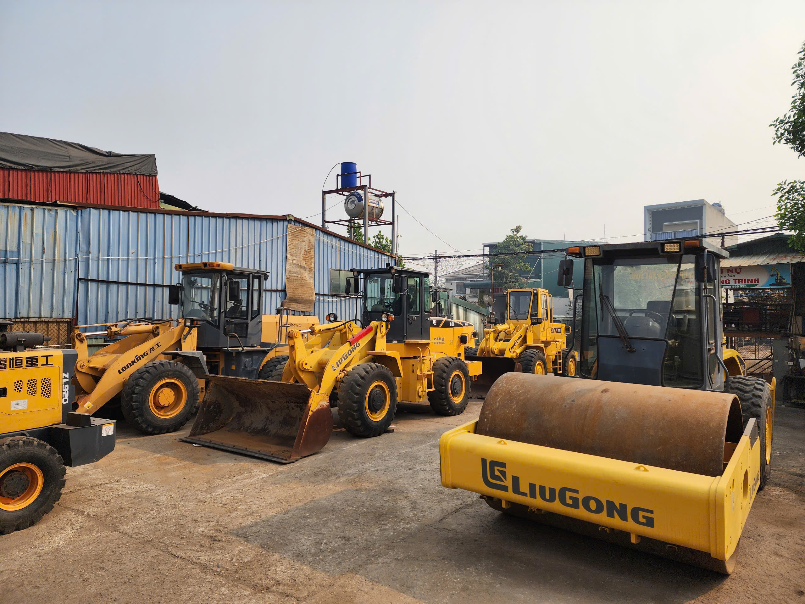 Lạ l&ugrave;ng l&agrave;ng tỷ ph&uacute; với nghề "mua của người ch&aacute;n, b&aacute;n cho người cần"- Ảnh 5.