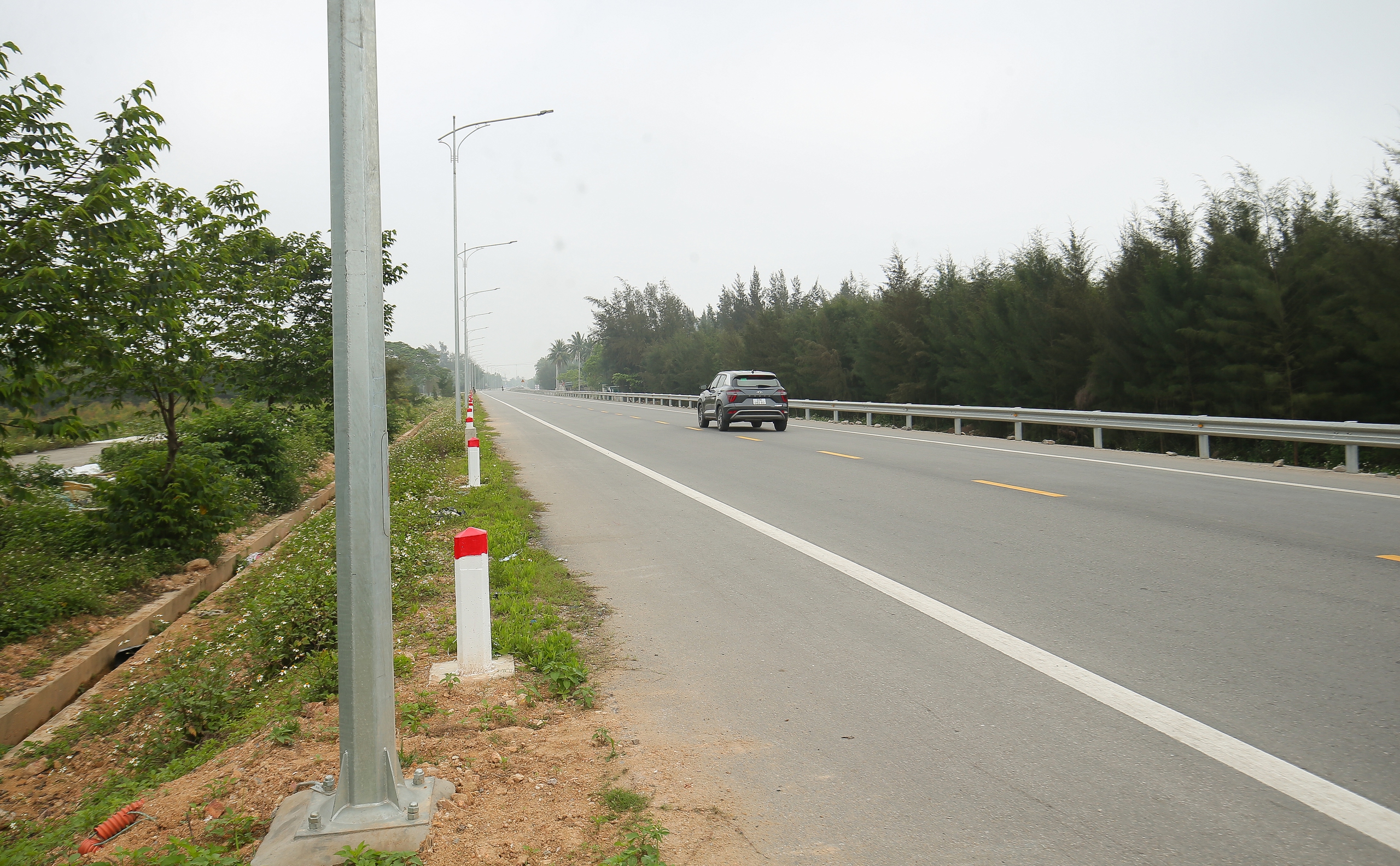 Hình hài tuyến đường ven biển có tổng mức đầu tư hơn 4.000 tỷ qua Nghệ An- Ảnh 2. Hình hài tuyến đường ven biển có tổng mức đầu tư hơn 4.000 tỷ qua Nghệ An- Ảnh 2.