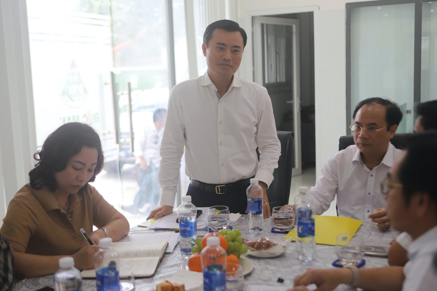 TP.HCM quyết liệt gỡ vướng, tạo đột phá phát triển nhà ở xã hội- Ảnh 3. TP.HCM quyết liệt gỡ vướng, tạo đột phá phát triển nhà ở xã hội- Ảnh 3.