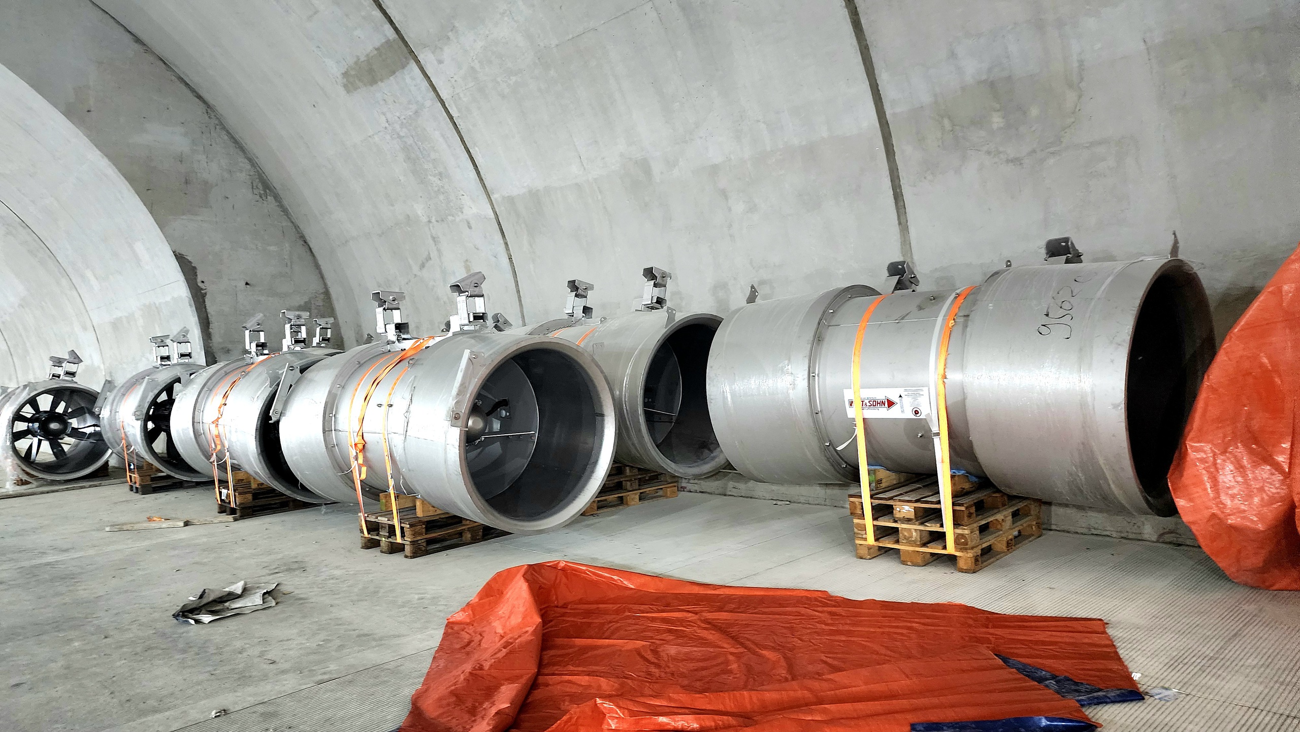 Gấp r&uacute;t ho&agrave;n thiện hạng mục an to&agrave;n giao th&ocirc;ng cao tốc Quảng Ng&atilde;i - Ho&agrave;i Nhơn- Ảnh 14.