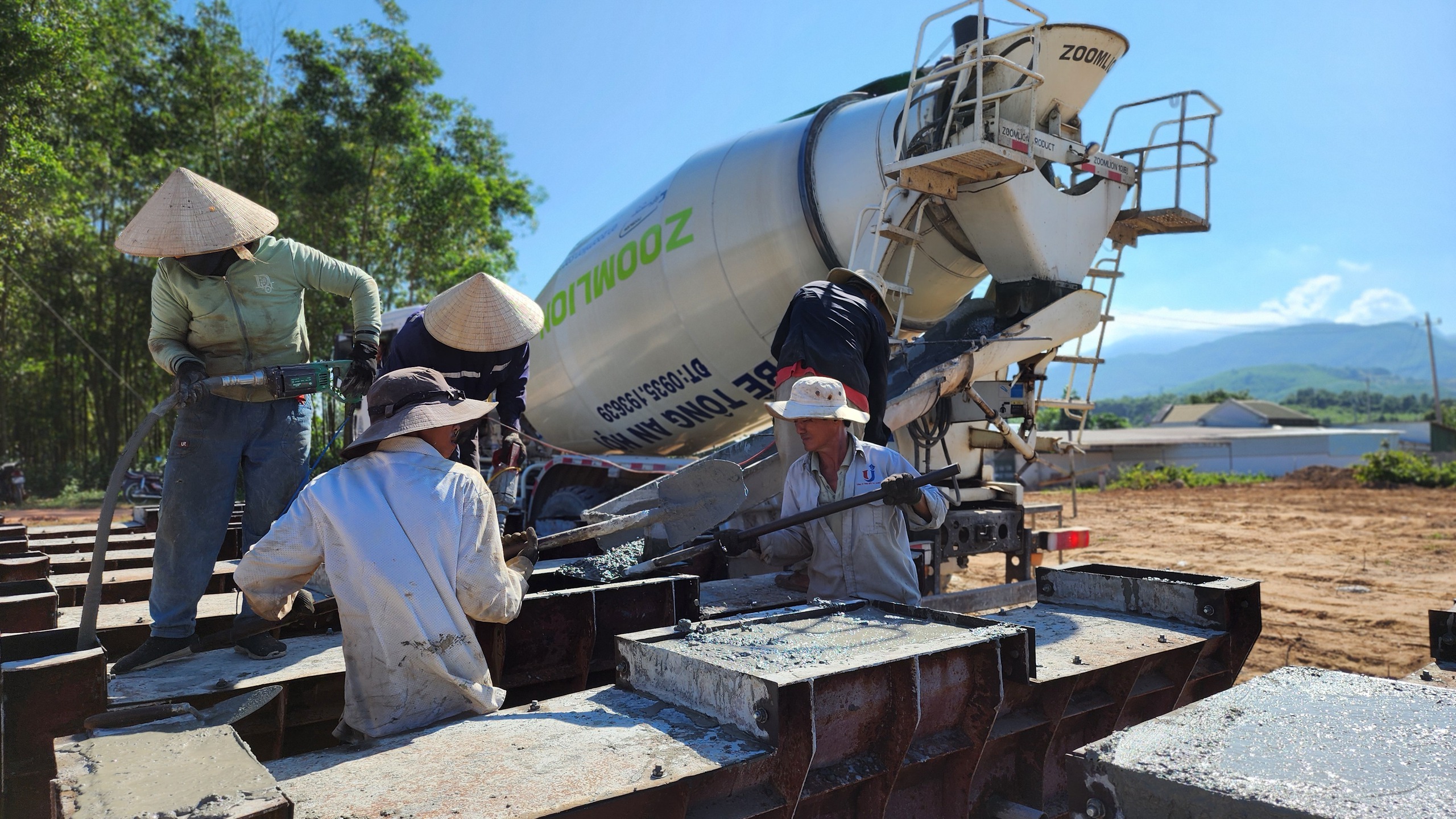 Gấp r&uacute;t ho&agrave;n thiện hạng mục an to&agrave;n giao th&ocirc;ng cao tốc Quảng Ng&atilde;i - Ho&agrave;i Nhơn- Ảnh 3.