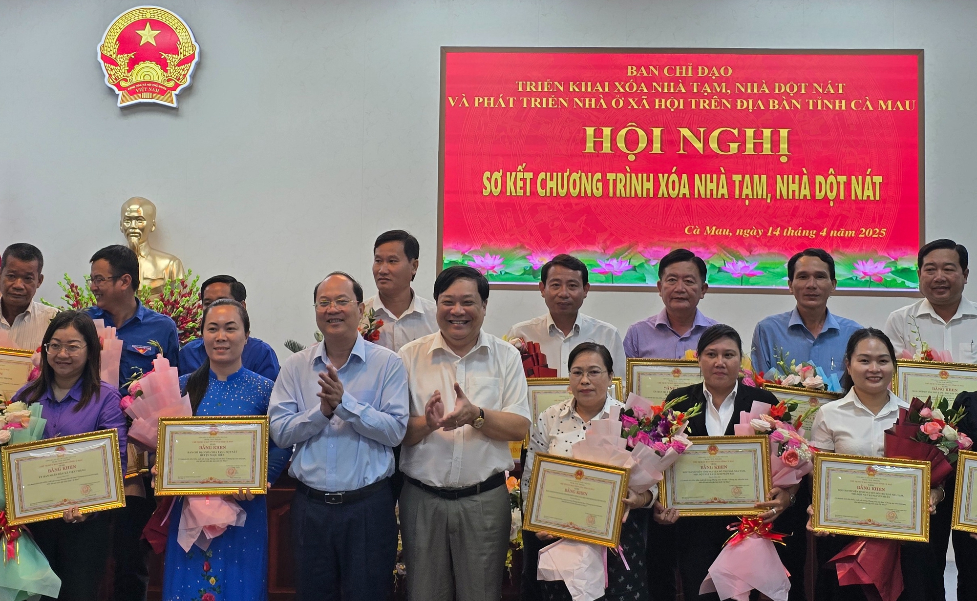 Mượn đất x&acirc;y nh&agrave; cho d&acirc;n ngh&egrave;o ở C&agrave; Mau- Ảnh 2.