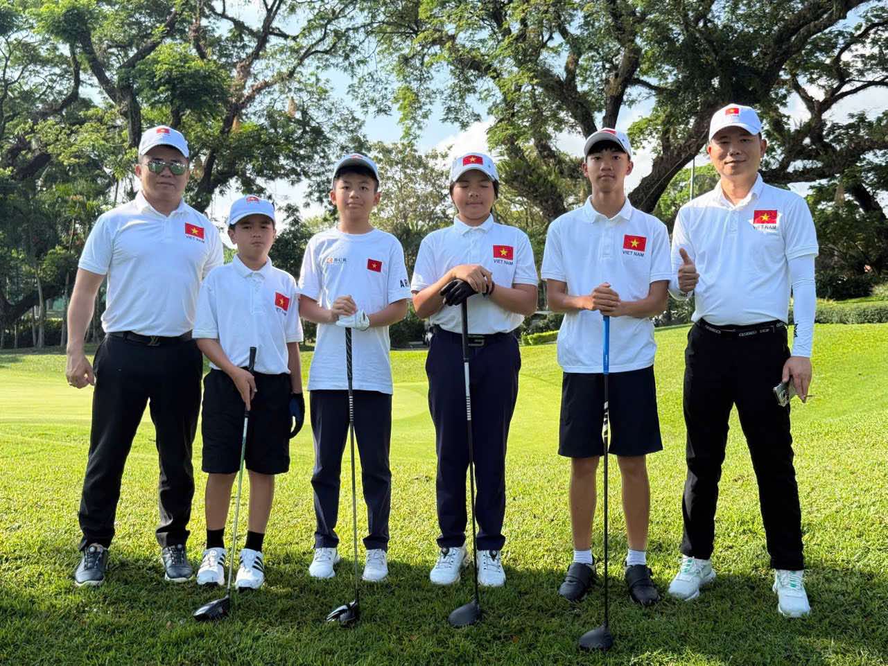 Việt Nam vô địch đồng đội giải Golf trẻ quốc tế- Ảnh 4.