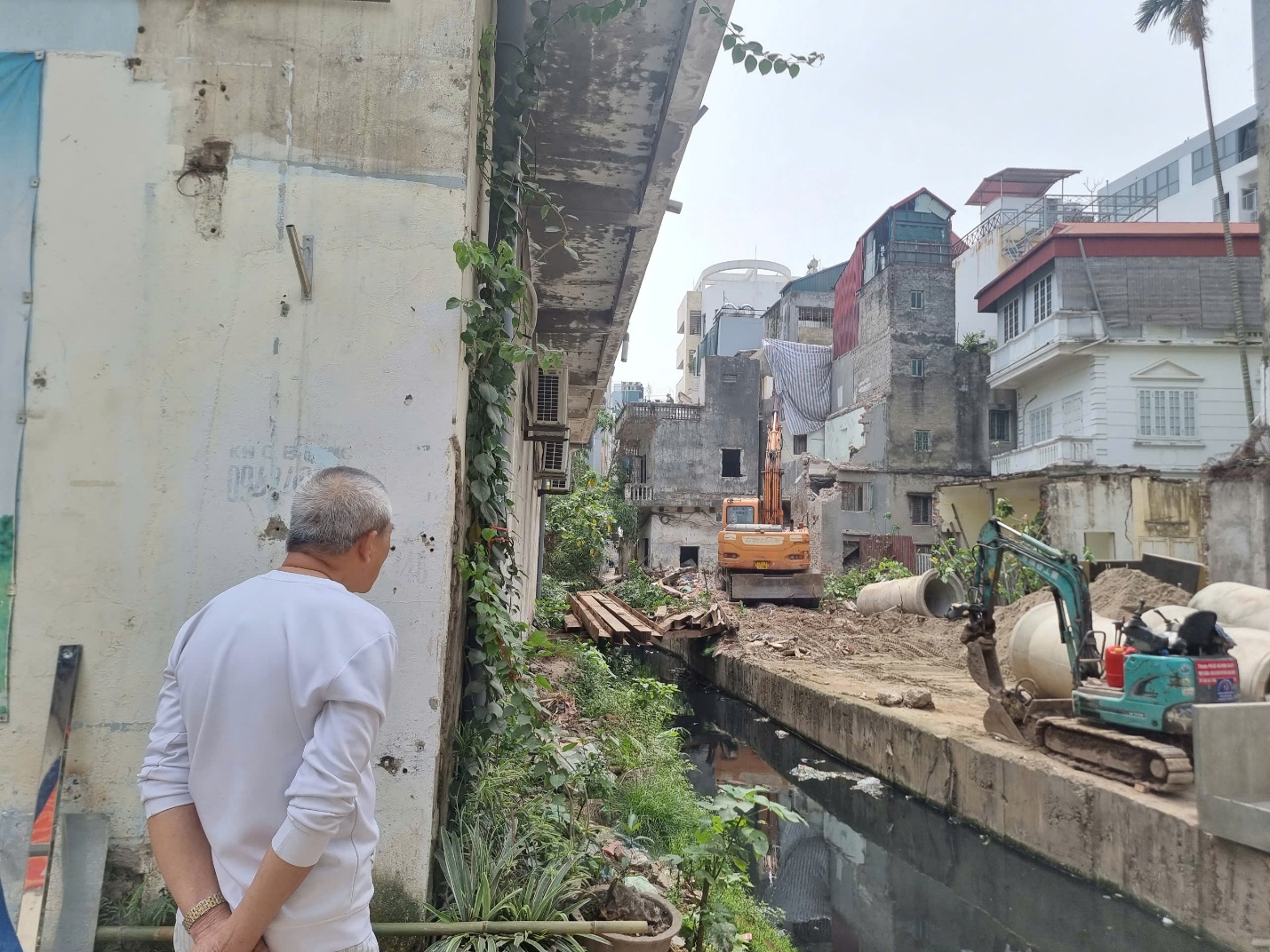 H&agrave; Nội: Nỗ lực đưa dự &aacute;n cải tạo mương Thụy Khu&ecirc; về đ&iacute;ch sau hơn 10 năm tr&igrave; trệ- Ảnh 1.